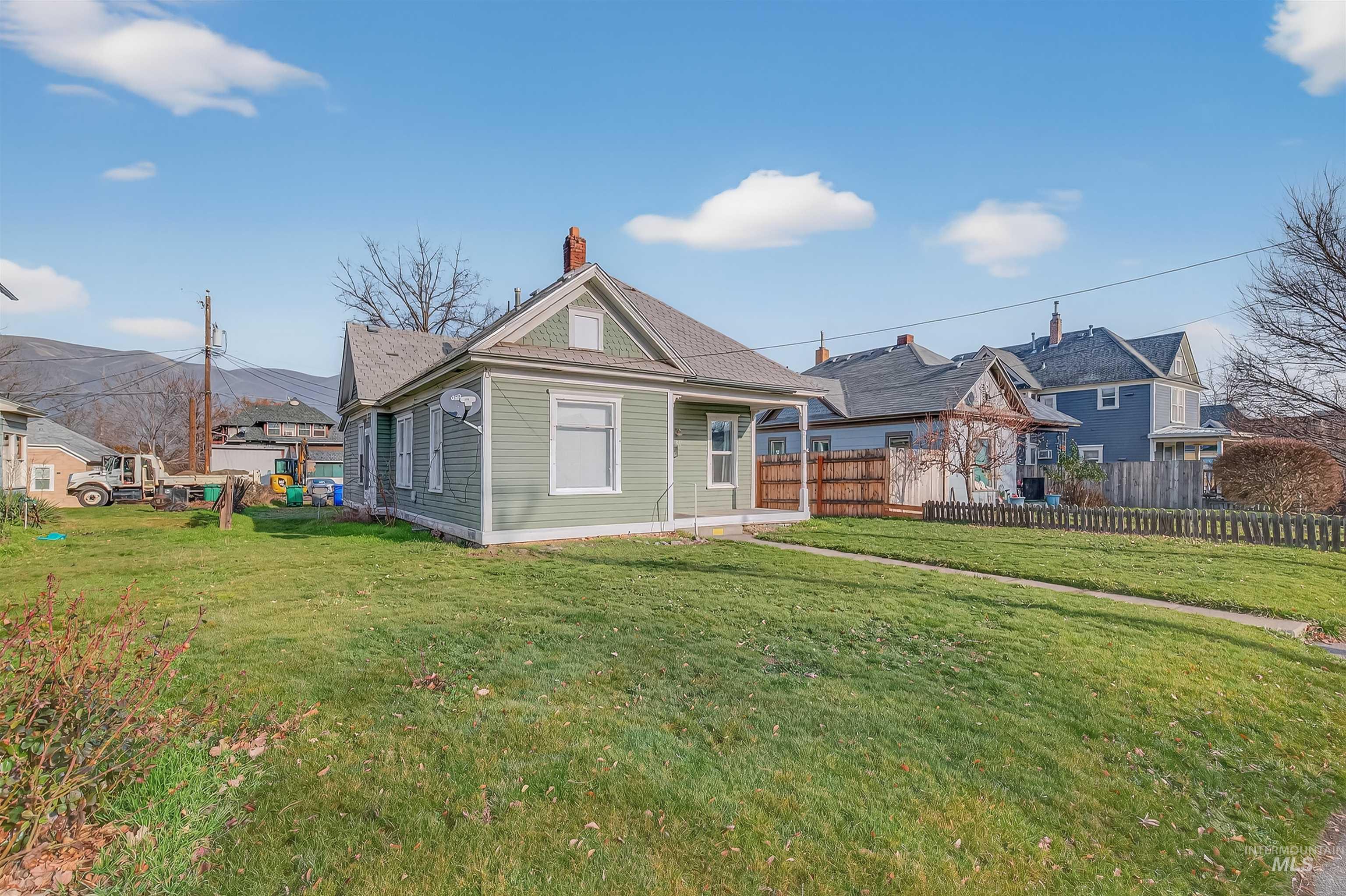 321 2nd Ave, Lewiston, Idaho 83501, 1 Bedroom, 1 Bathroom, Residential Income For Sale, Price $299,000,MLS 98973017