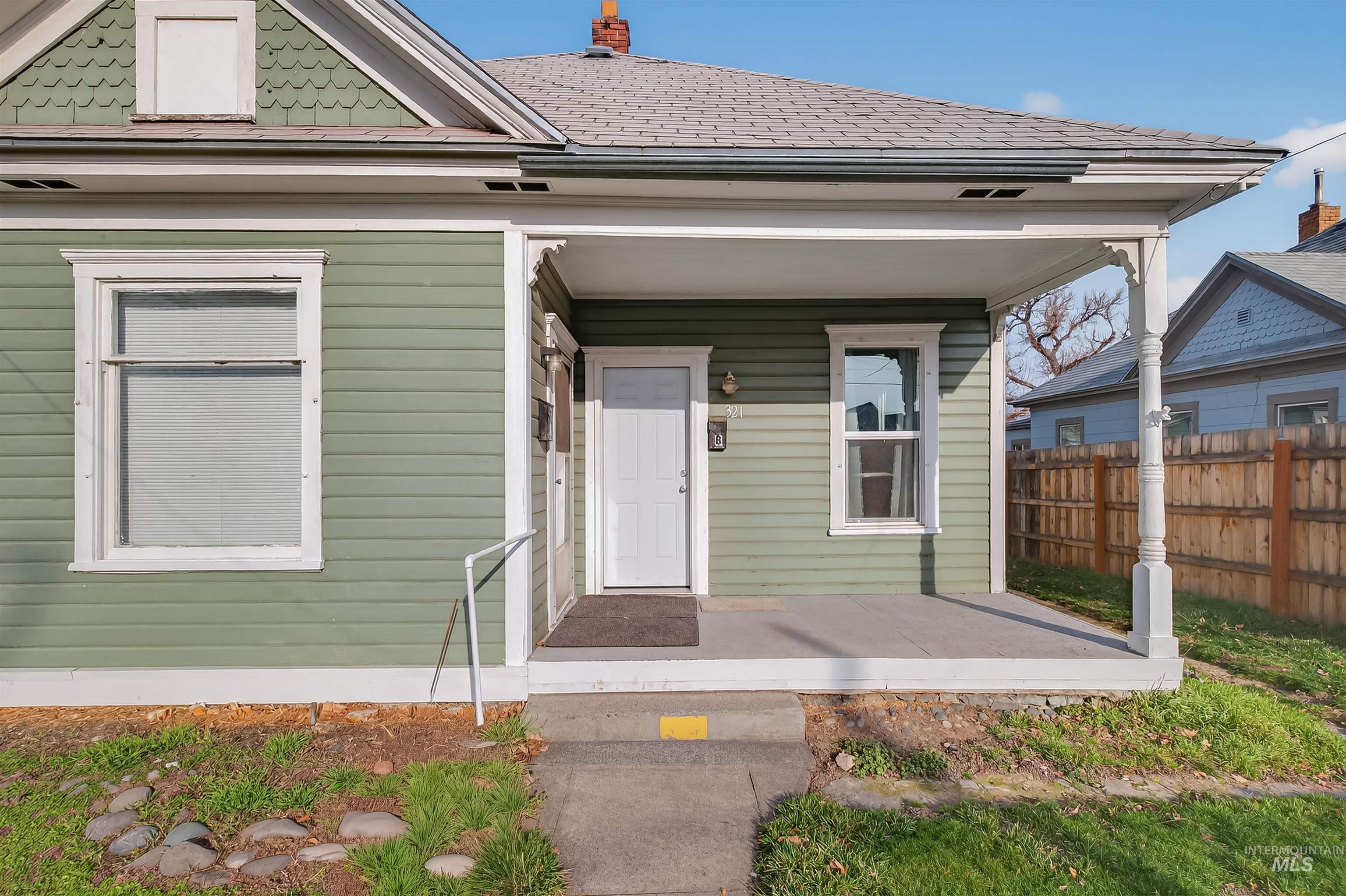 321 2nd Ave, Lewiston, Idaho 83501, 1 Bedroom, 1 Bathroom, Residential Income For Sale, Price $299,000,MLS 98973017