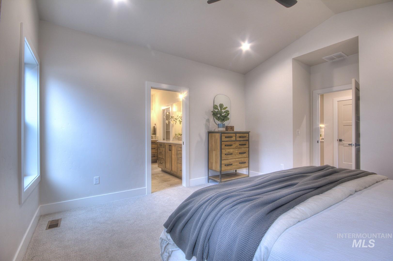 1561 N Parkshire Way, Meridian, Idaho 83642, 3 Bedrooms, 2 Bathrooms, Residential For Sale, Price $579,700,MLS 98973023