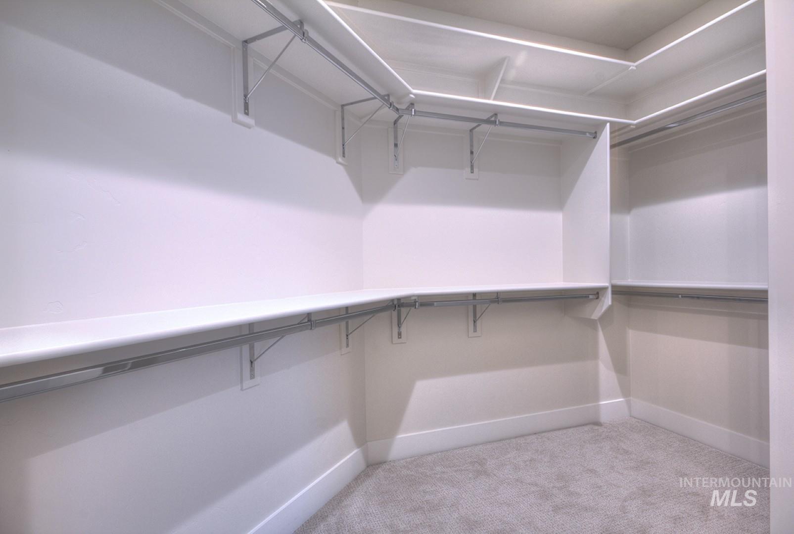 1561 N Parkshire Way, Meridian, Idaho 83642, 3 Bedrooms, 2 Bathrooms, Residential For Sale, Price $579,700,MLS 98973023