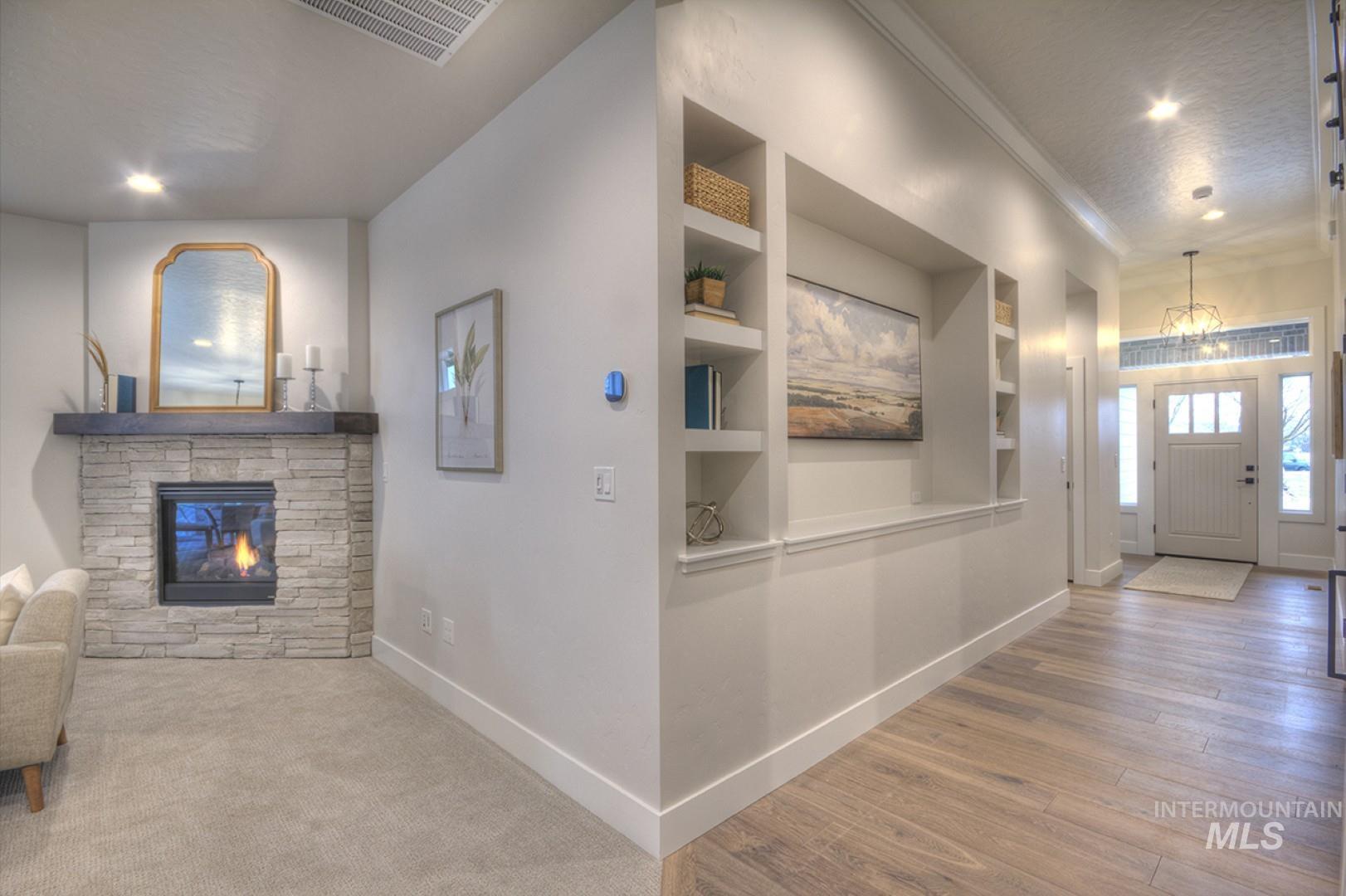 1561 N Parkshire Way, Meridian, Idaho 83642, 3 Bedrooms, 2 Bathrooms, Residential For Sale, Price $579,700,MLS 98973023