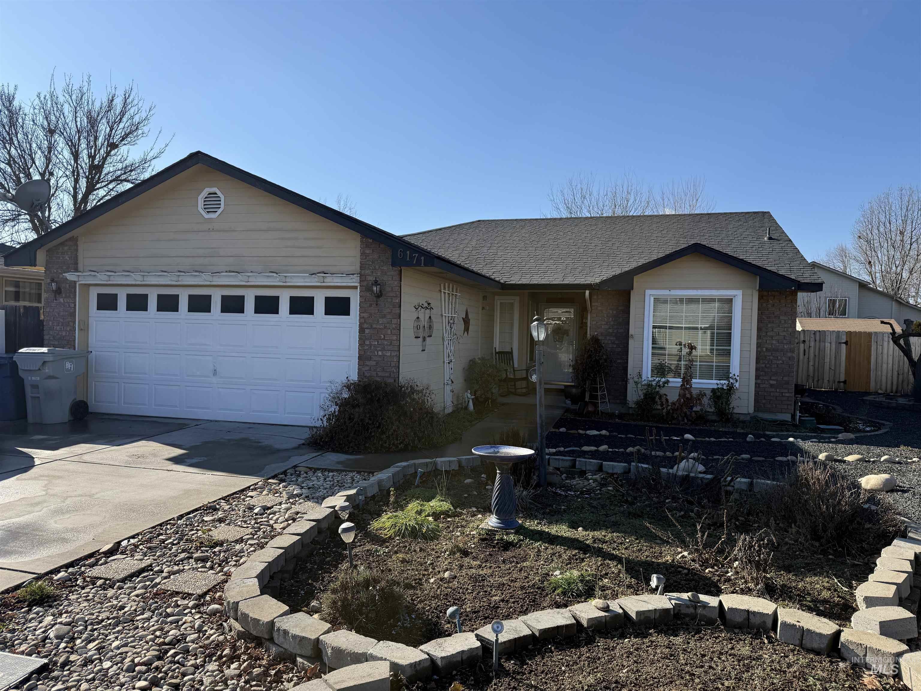 6171 N Willowdale, Garden City, Idaho 83714, 3 Bedrooms, 2 Bathrooms, Residential For Sale, Price $450,000,MLS 98973024