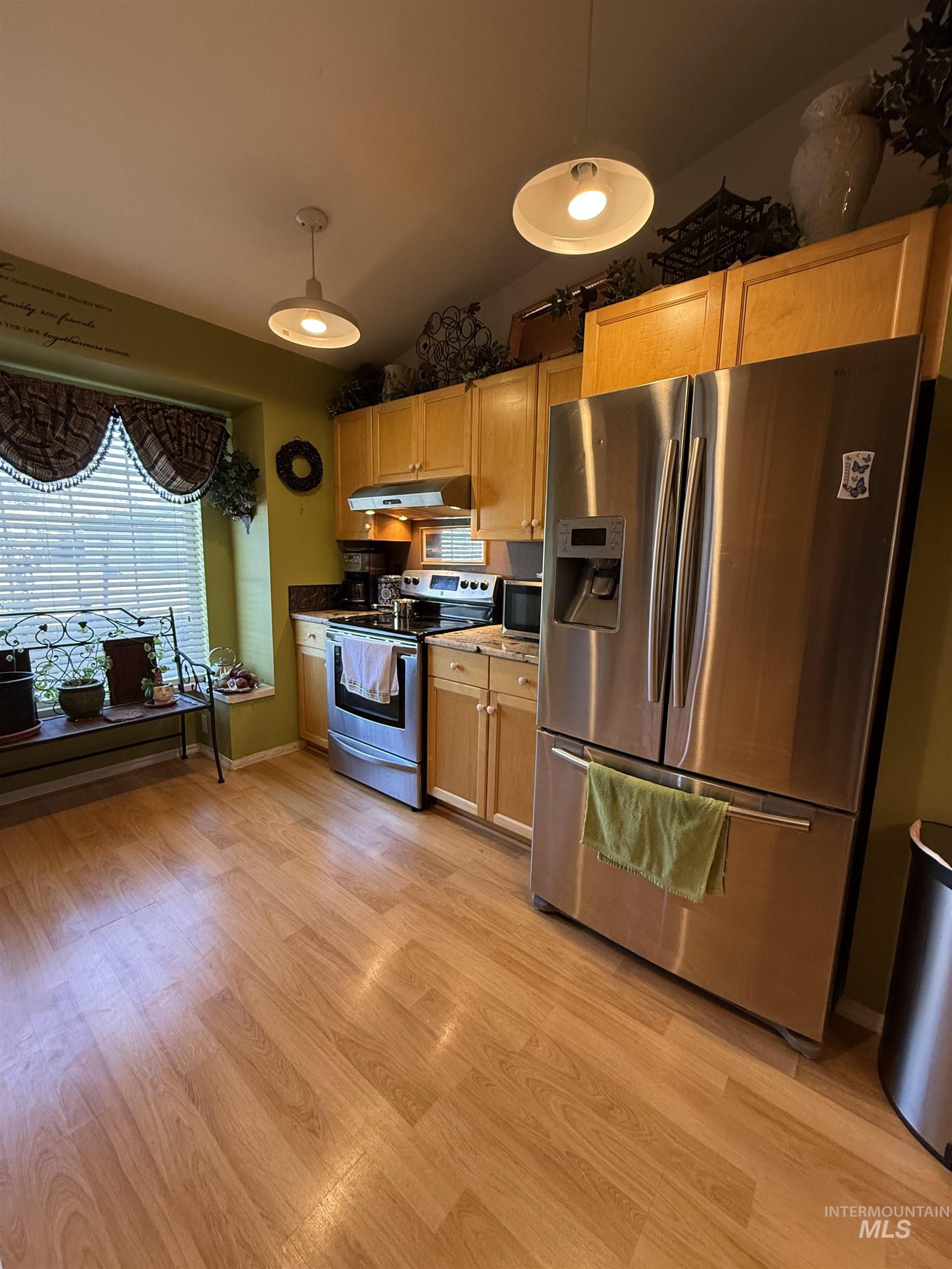 6171 N Willowdale, Garden City, Idaho 83714, 3 Bedrooms, 2 Bathrooms, Residential For Sale, Price $450,000,MLS 98973024