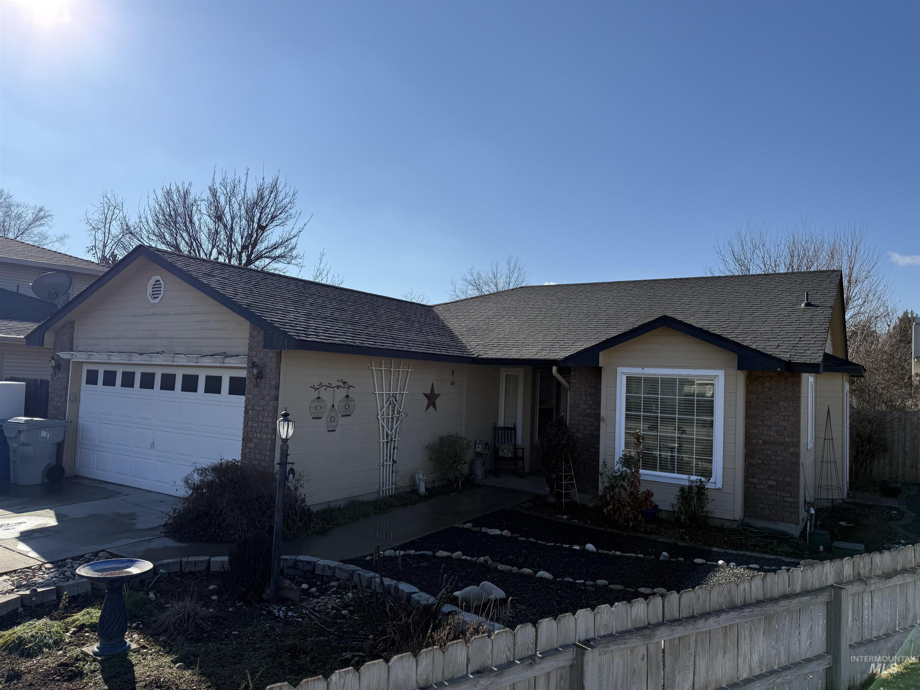6171 N Willowdale, Garden City, Idaho 83714, 3 Bedrooms, 2 Bathrooms, Residential For Sale, Price $450,000,MLS 98973024