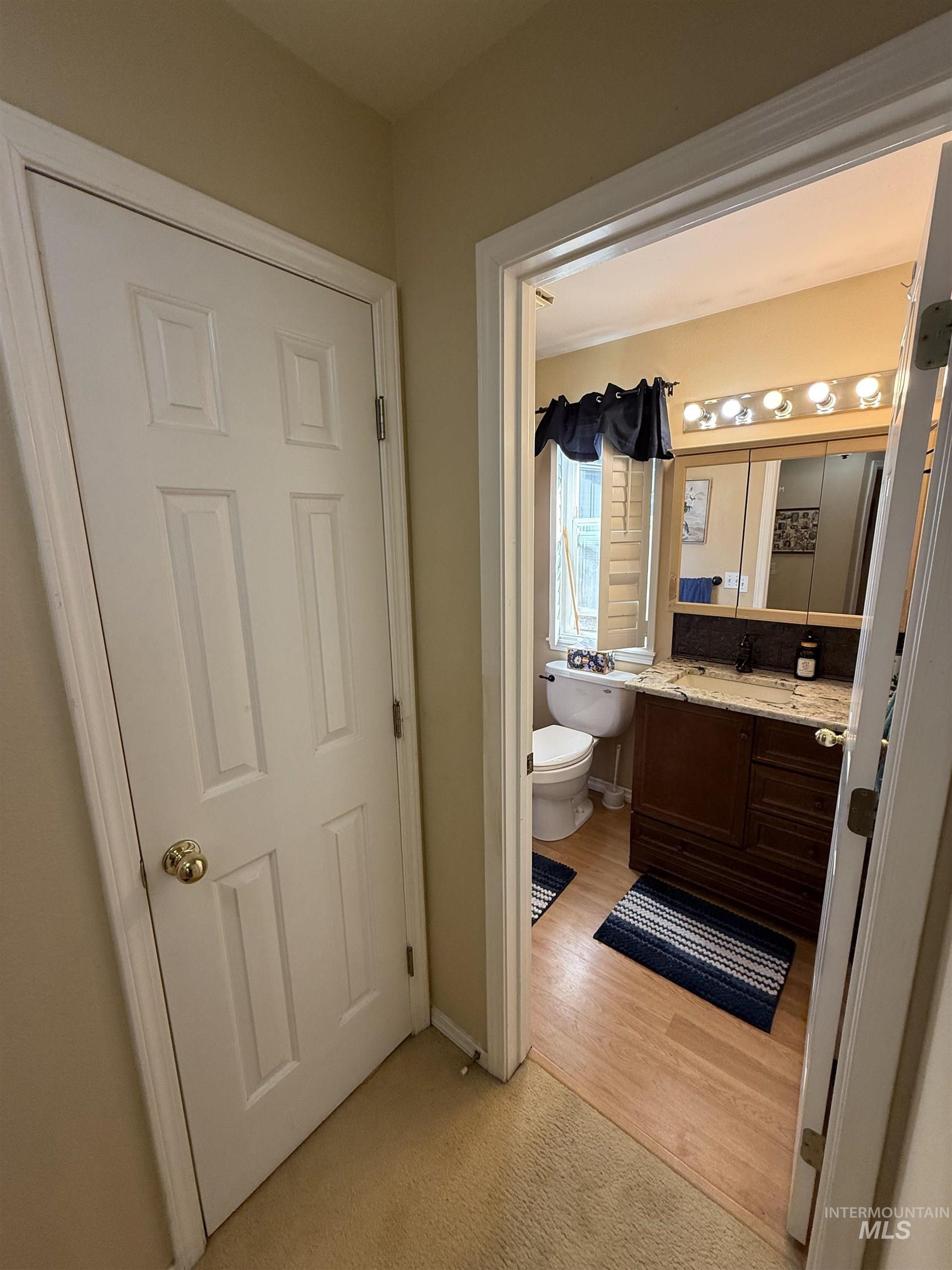 6171 N Willowdale, Garden City, Idaho 83714, 3 Bedrooms, 2 Bathrooms, Residential For Sale, Price $450,000,MLS 98973024