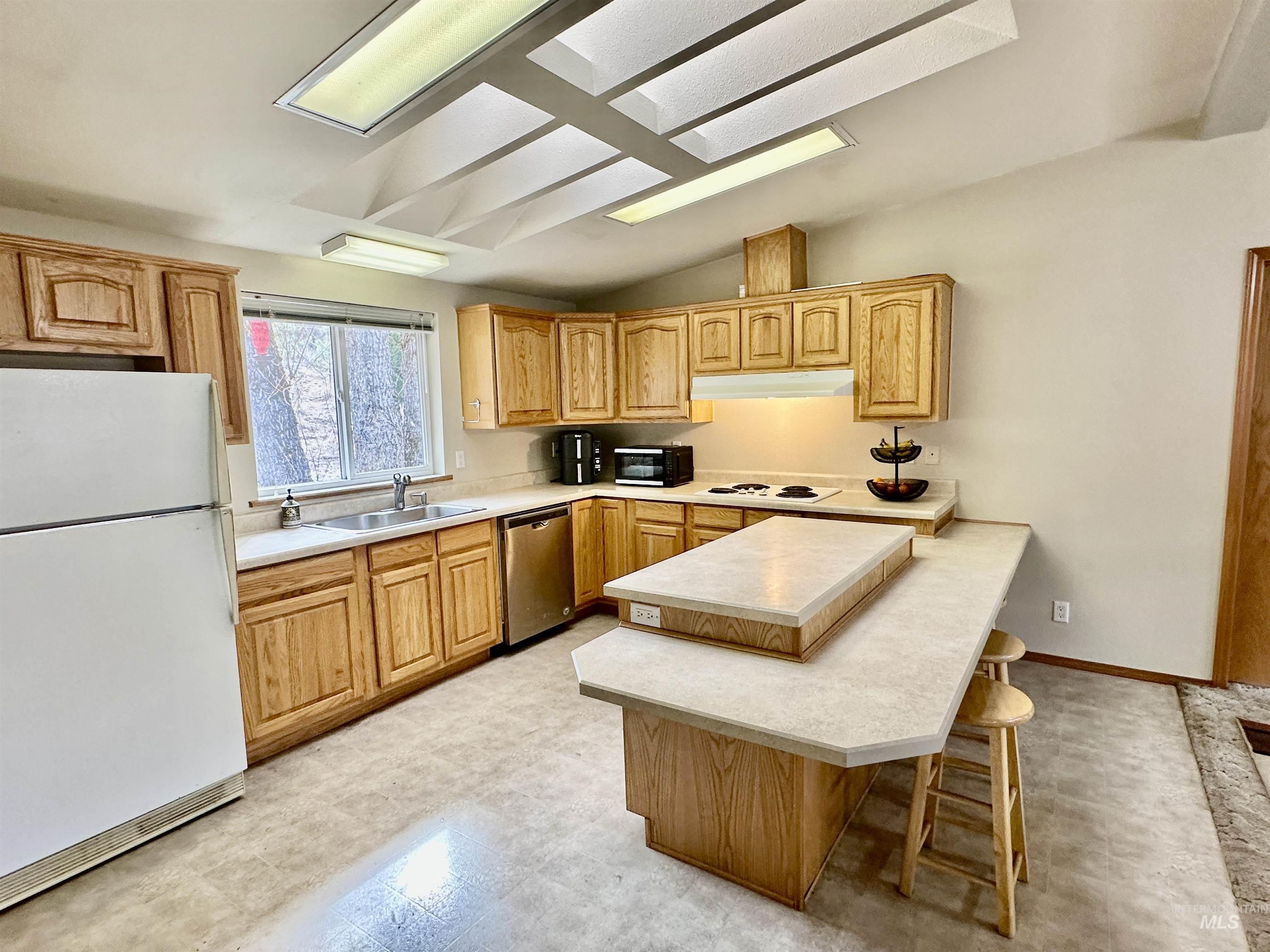 1089 Wallen Road, Moscow, Idaho 83843, 3 Bedrooms, 2 Bathrooms, Residential For Sale, Price $459,000,MLS 98973026