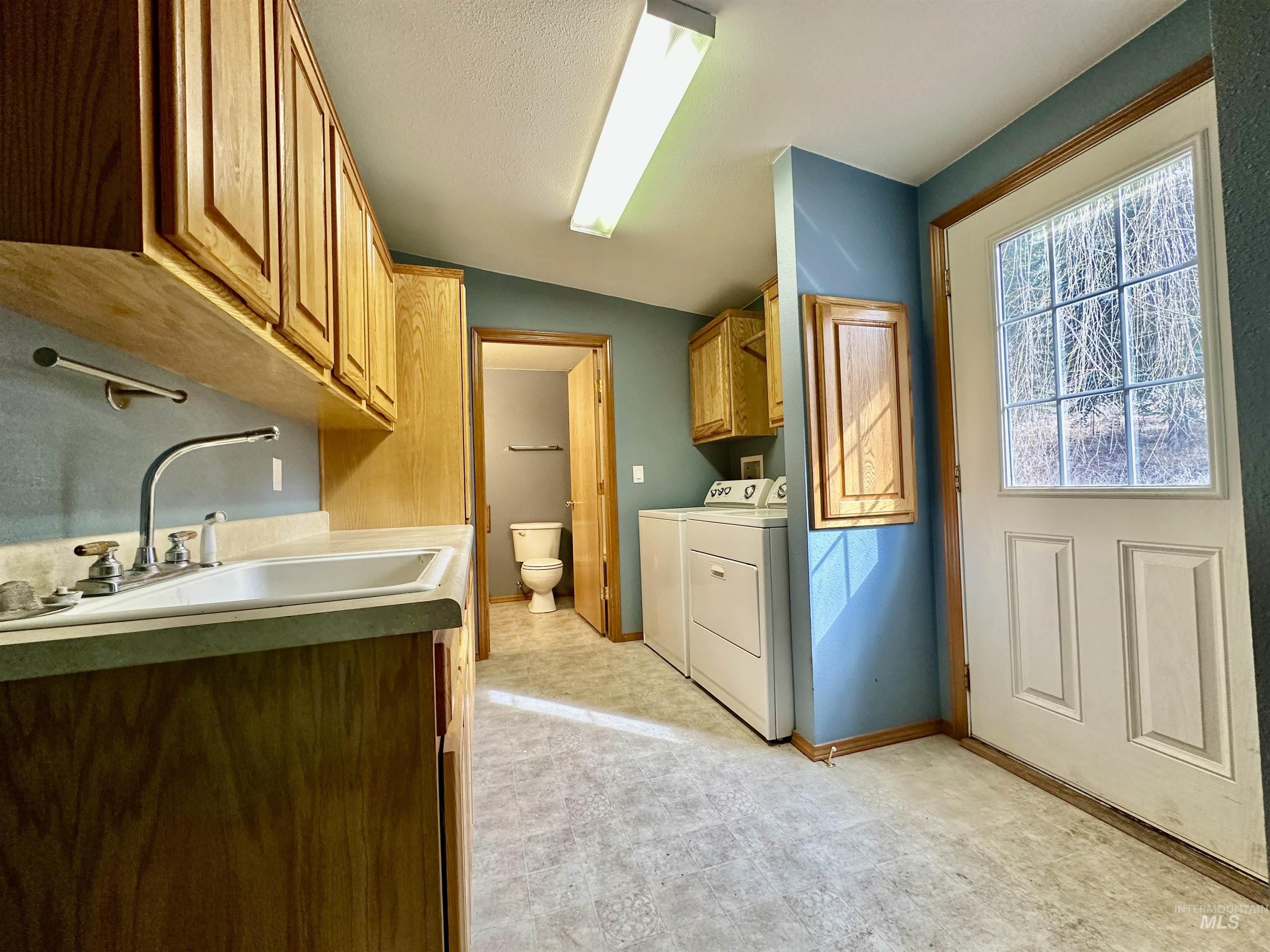 1089 Wallen Road, Moscow, Idaho 83843, 3 Bedrooms, 2 Bathrooms, Residential For Sale, Price $459,000,MLS 98973026