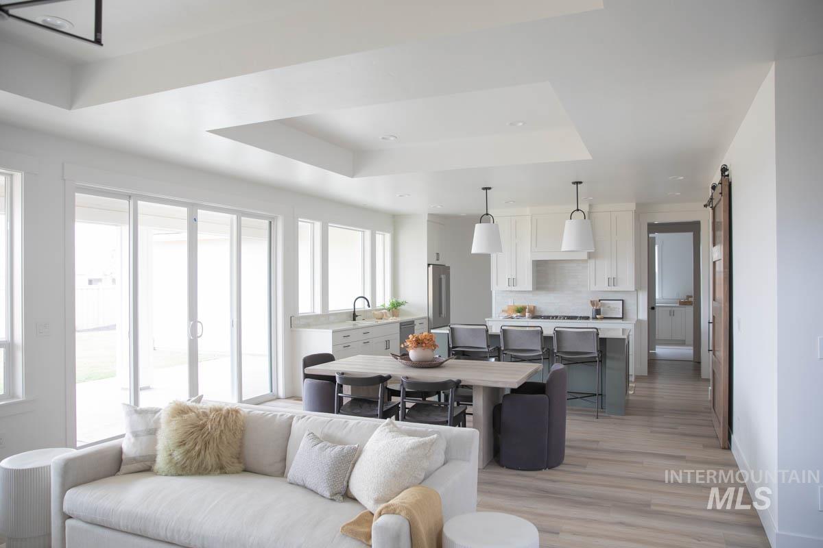 2545 E Cavern Way, Meridian, Idaho 83642, 4 Bedrooms, 3.5 Bathrooms, Residential For Sale, Price $899,900,MLS 98973028