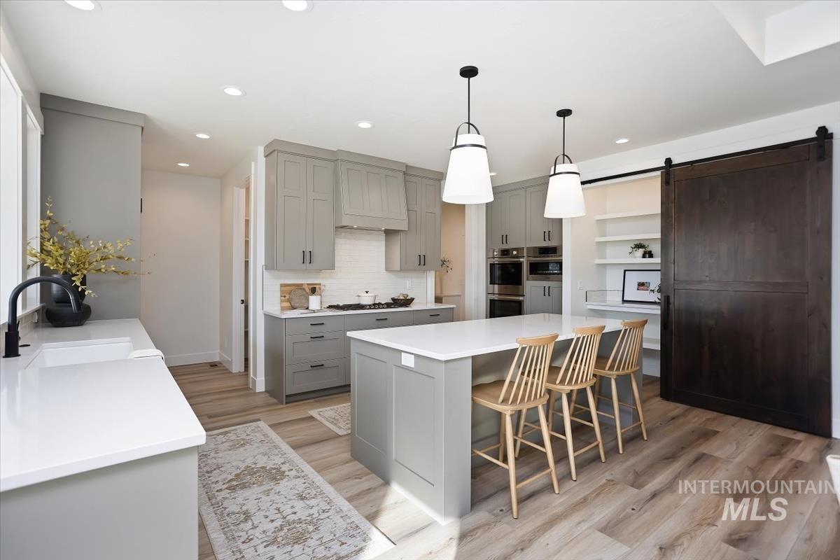 2545 E Cavern Dr., Meridian, Idaho 83642, 4 Bedrooms, 3.5 Bathrooms, Residential For Sale, Price $899,900,MLS 98973028