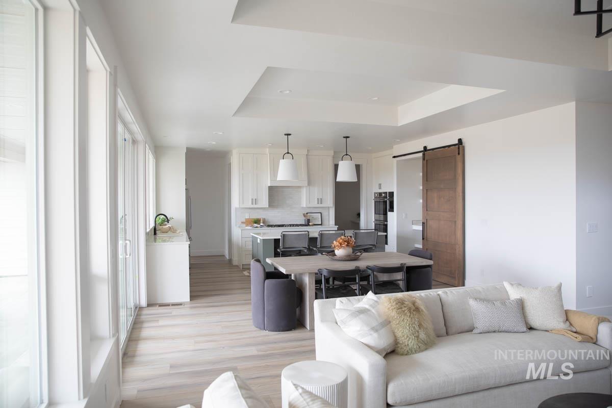 2545 E Cavern Way, Meridian, Idaho 83642, 4 Bedrooms, 3.5 Bathrooms, Residential For Sale, Price $899,900,MLS 98973028