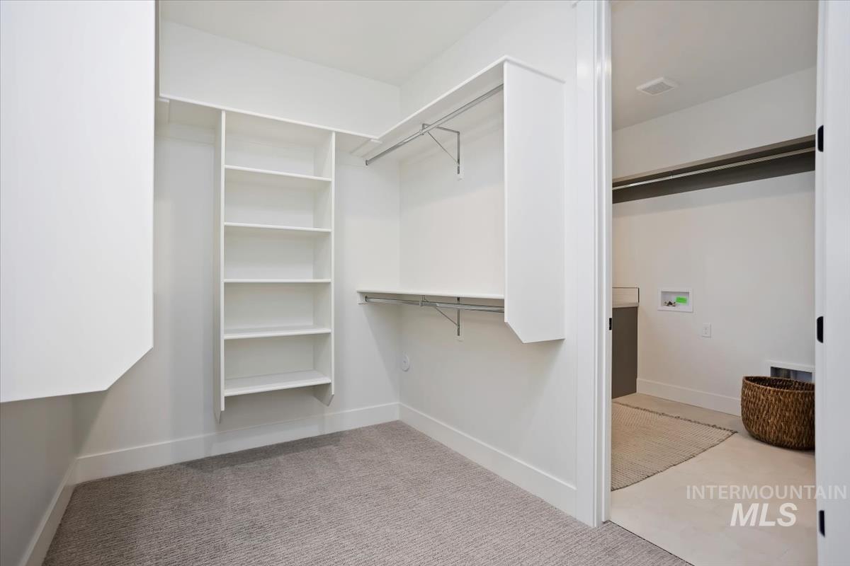 2545 E Cavern Dr., Meridian, Idaho 83642, 4 Bedrooms, 3.5 Bathrooms, Residential For Sale, Price $899,900,MLS 98973028