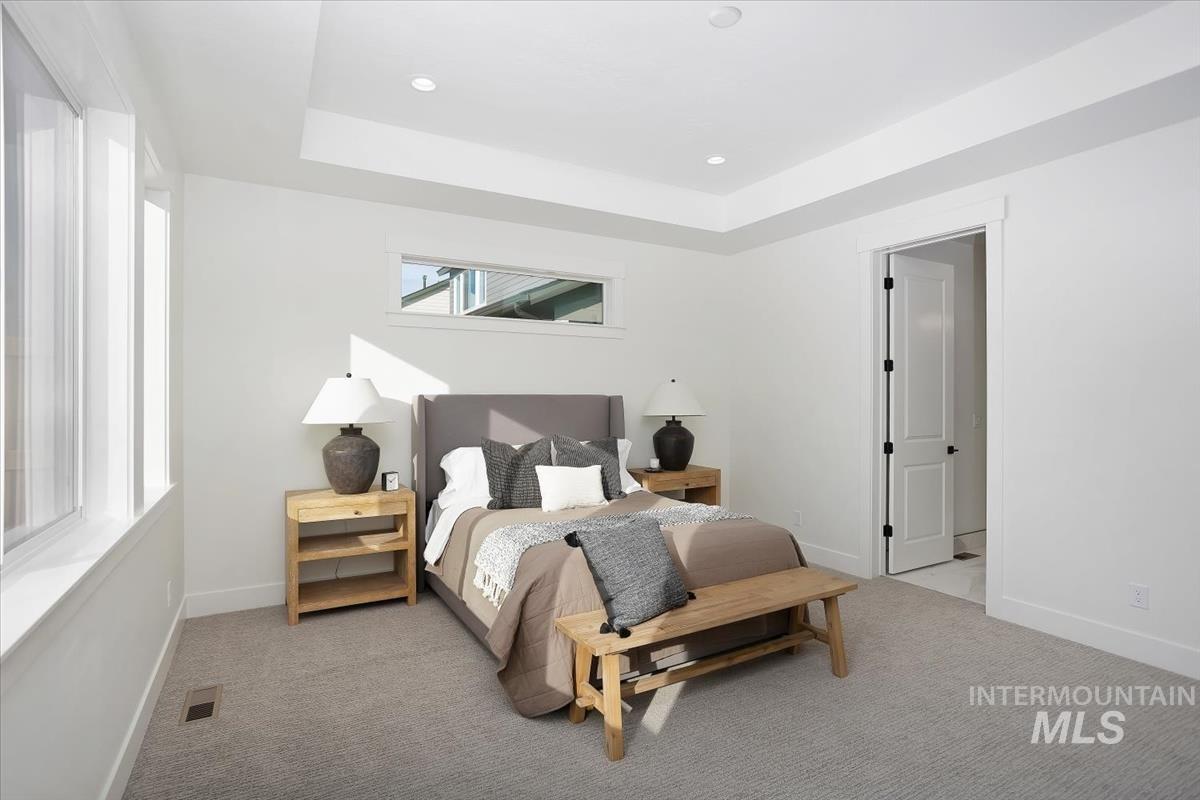 2545 E Cavern Dr., Meridian, Idaho 83642, 4 Bedrooms, 3.5 Bathrooms, Residential For Sale, Price $899,900,MLS 98973028