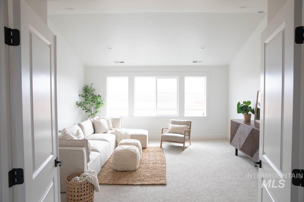 2545 E Cavern Way, Meridian, Idaho 83642, 4 Bedrooms, 3.5 Bathrooms, Residential For Sale, Price $899,900,MLS 98973028