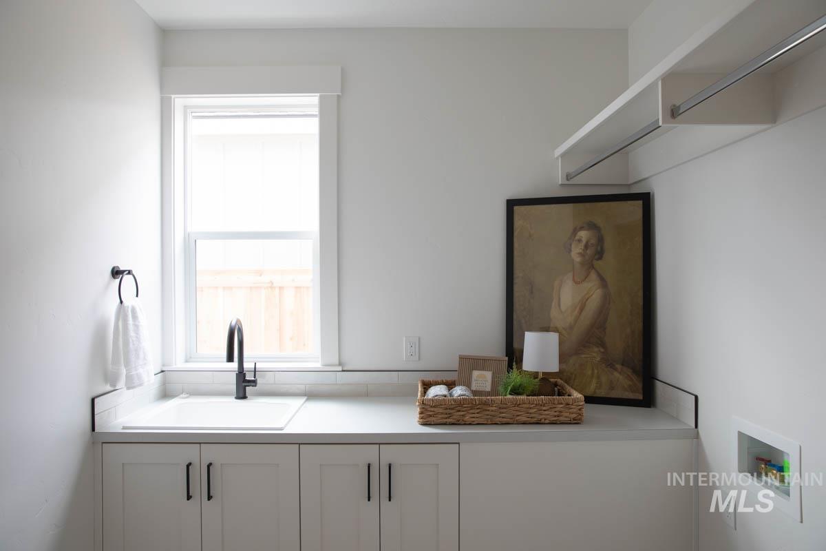 2545 E Cavern Way, Meridian, Idaho 83642, 4 Bedrooms, 3.5 Bathrooms, Residential For Sale, Price $899,900,MLS 98973028