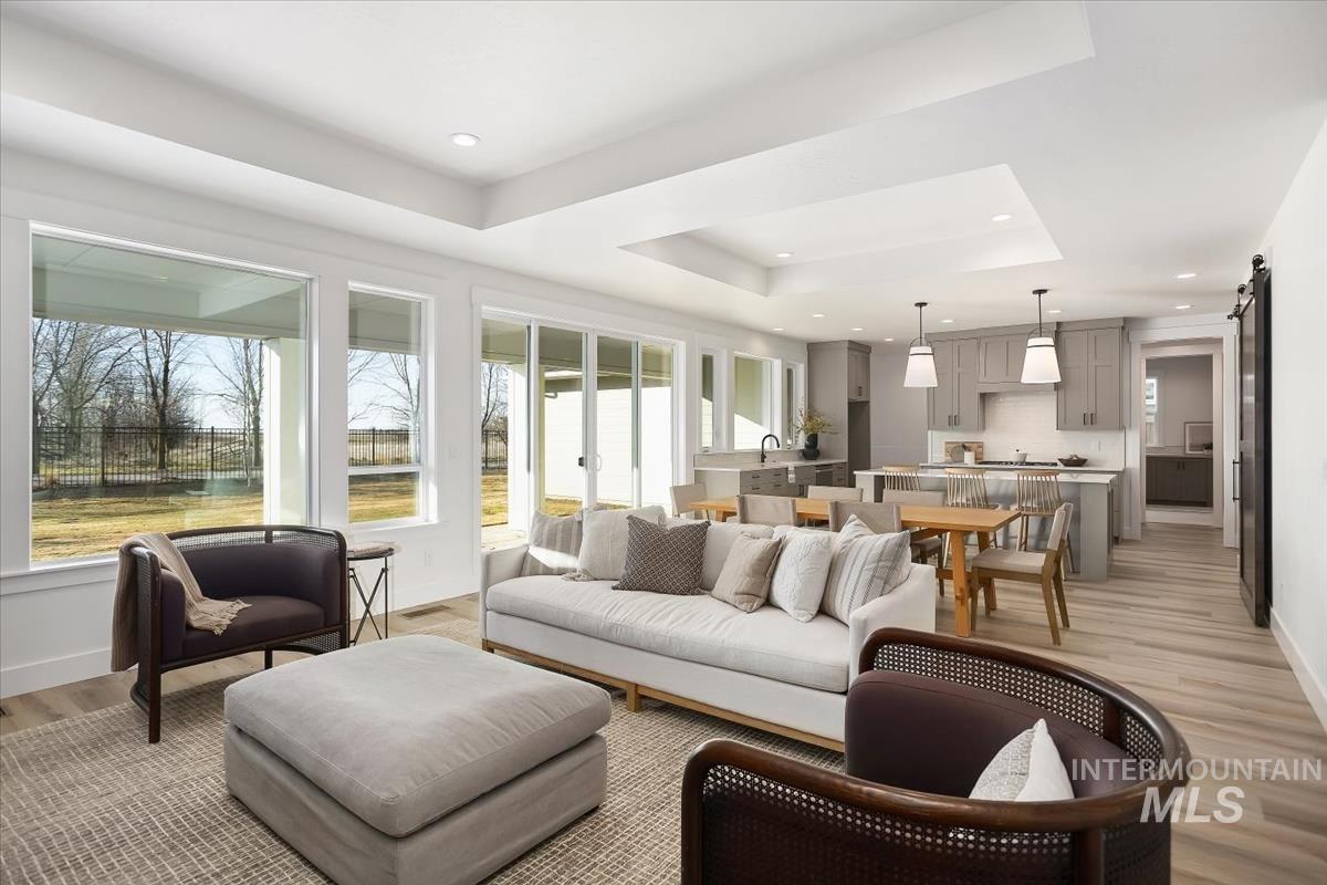 2545 E Cavern Dr., Meridian, Idaho 83642, 4 Bedrooms, 3.5 Bathrooms, Residential For Sale, Price $899,900,MLS 98973028