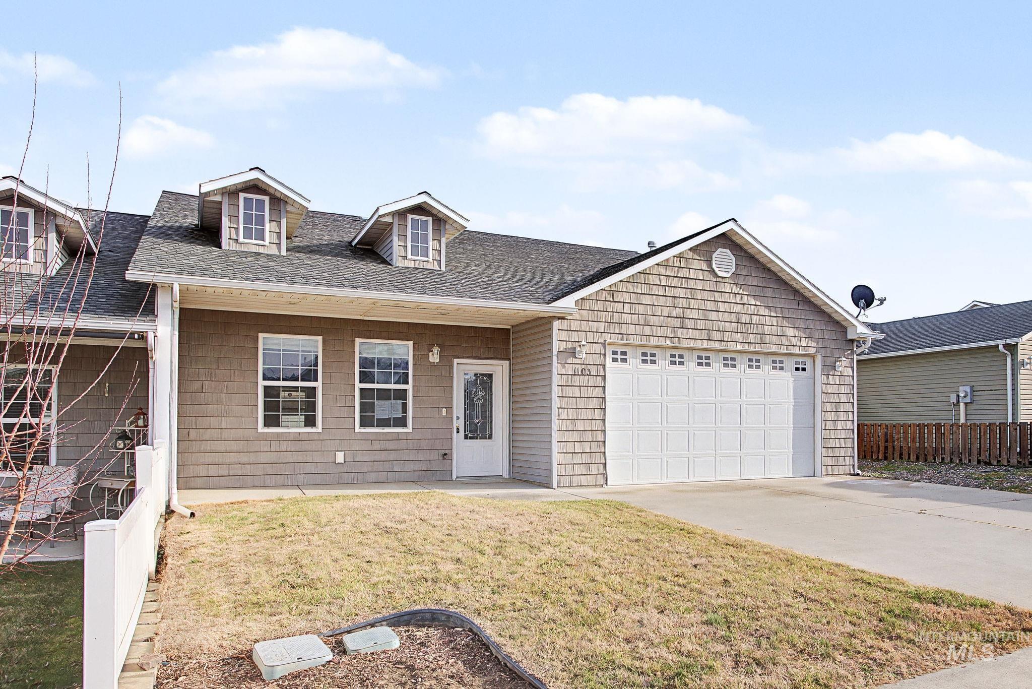 1103 Liberty Circle, Clarkston, Washington 99403, 3 Bedrooms, 2 Bathrooms, Residential For Sale, Price $356,000,MLS 98973039