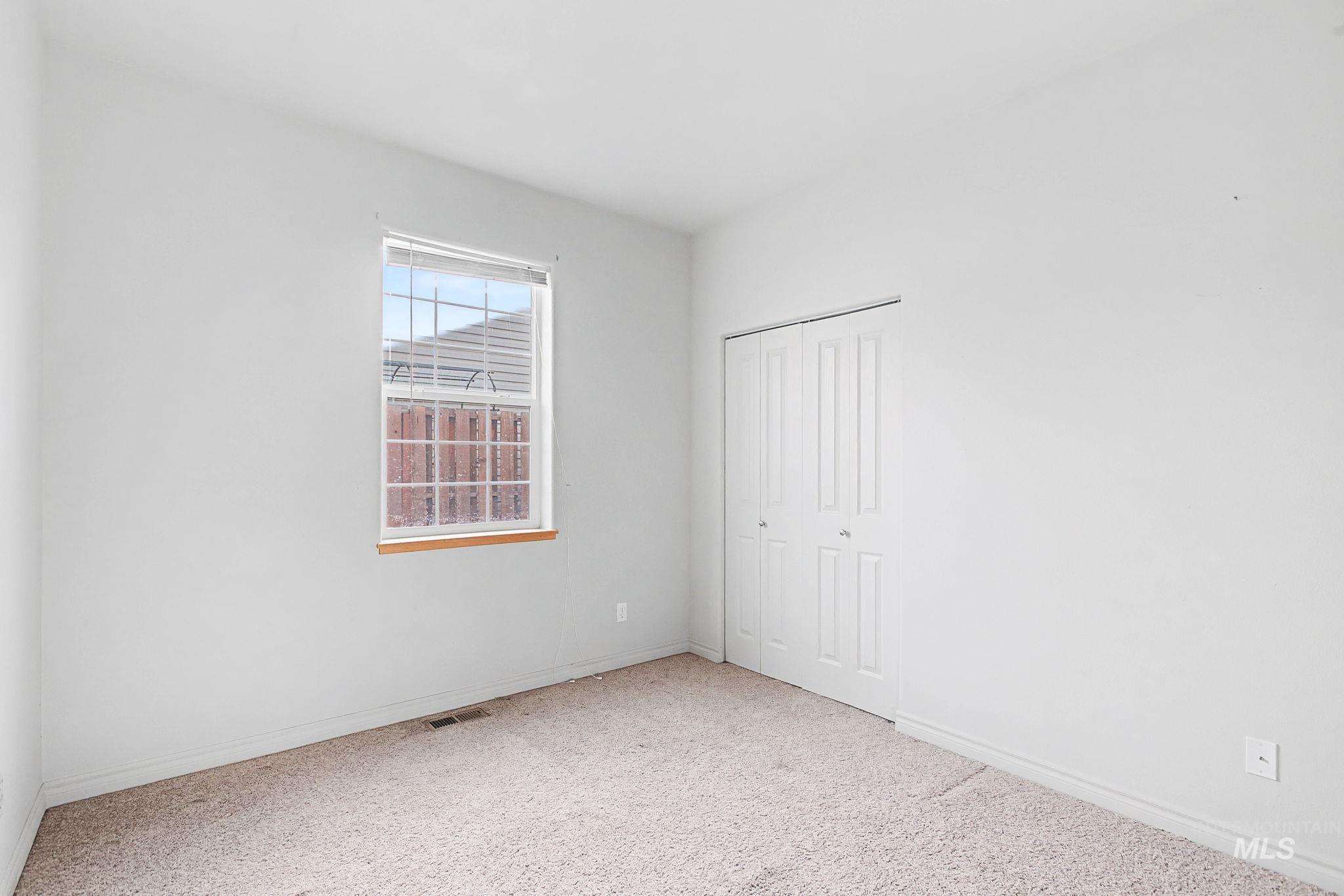 1103 Liberty Circle, Clarkston, Washington 99403, 3 Bedrooms, 2 Bathrooms, Residential For Sale, Price $356,000,MLS 98973039