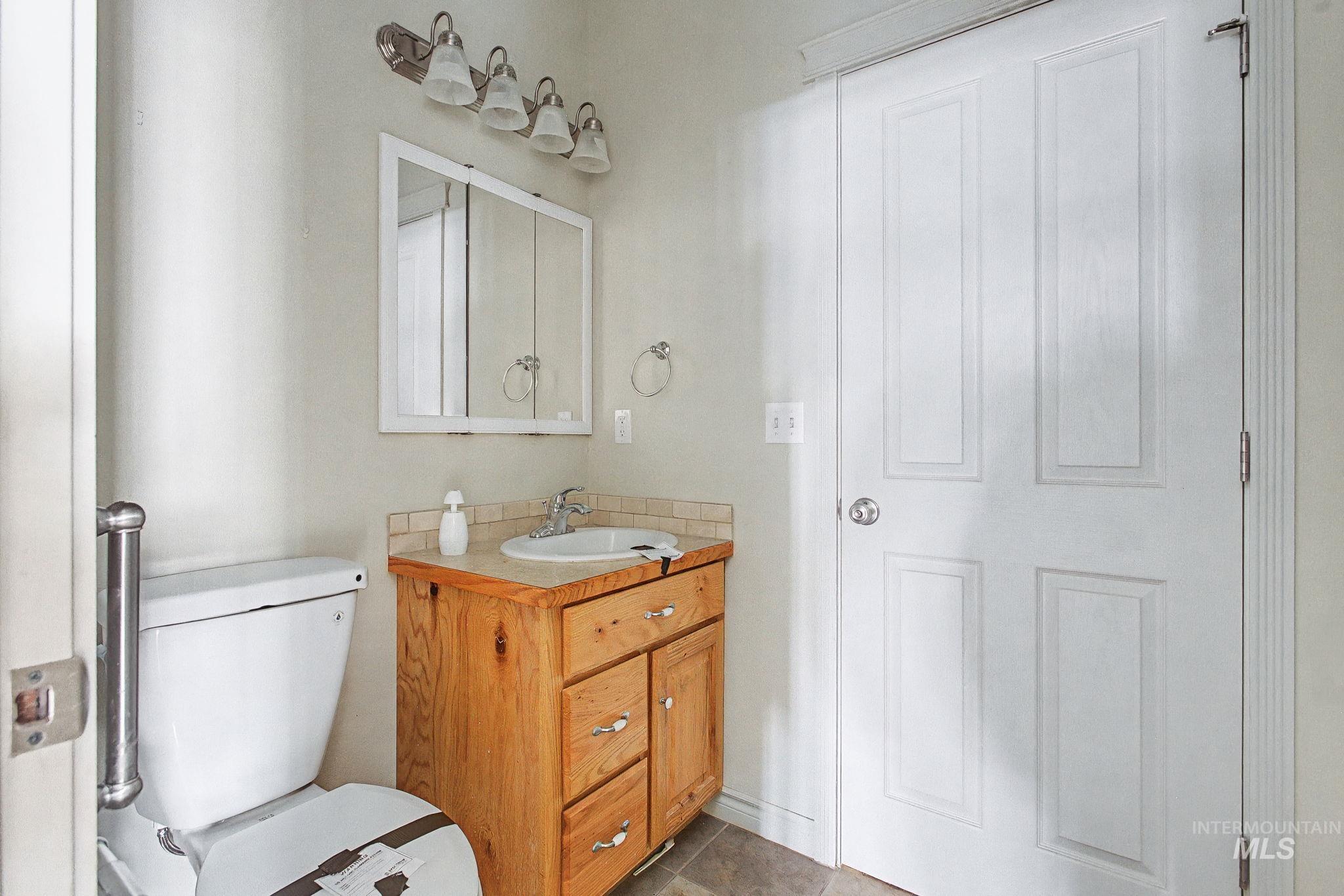 1103 Liberty Circle, Clarkston, Washington 99403, 3 Bedrooms, 2 Bathrooms, Residential For Sale, Price $356,000,MLS 98973039