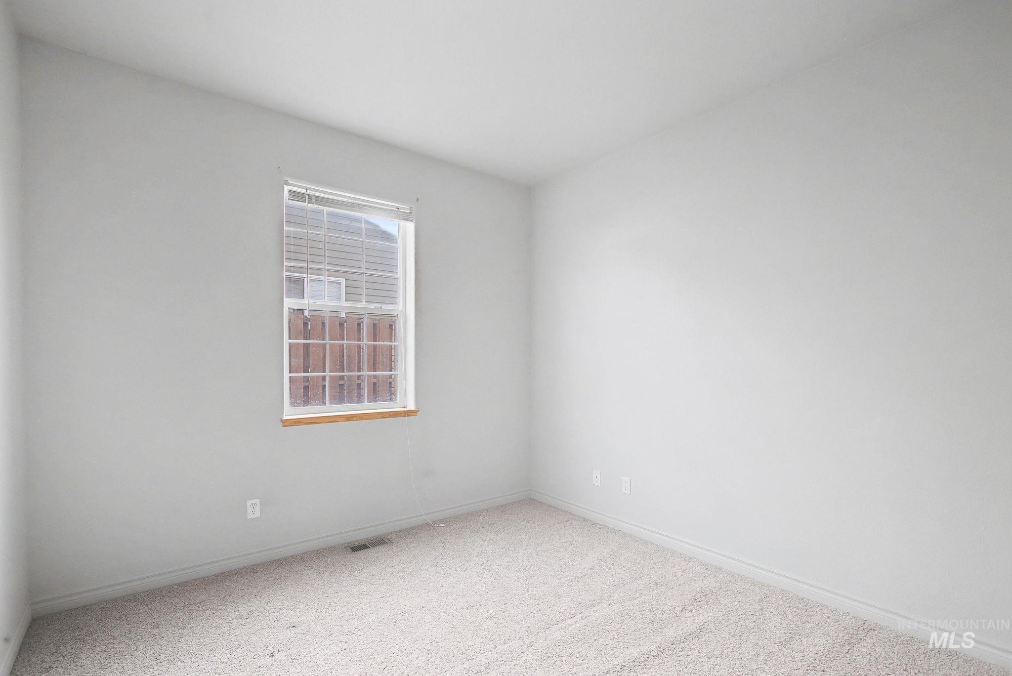 1103 Liberty Circle, Clarkston, Washington 99403, 3 Bedrooms, 2 Bathrooms, Residential For Sale, Price $356,000,MLS 98973039