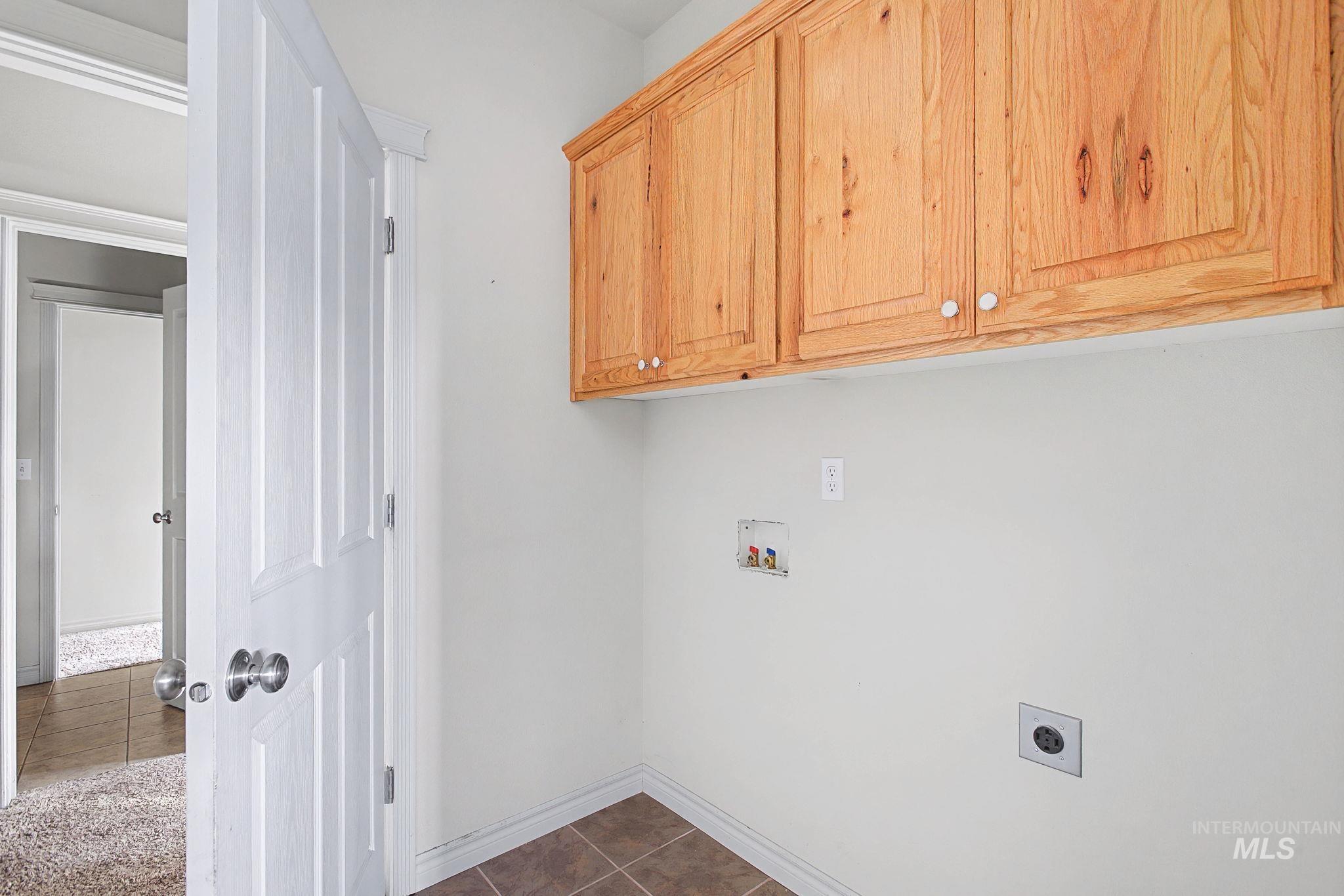 1103 Liberty Circle, Clarkston, Washington 99403, 3 Bedrooms, 2 Bathrooms, Residential For Sale, Price $356,000,MLS 98973039