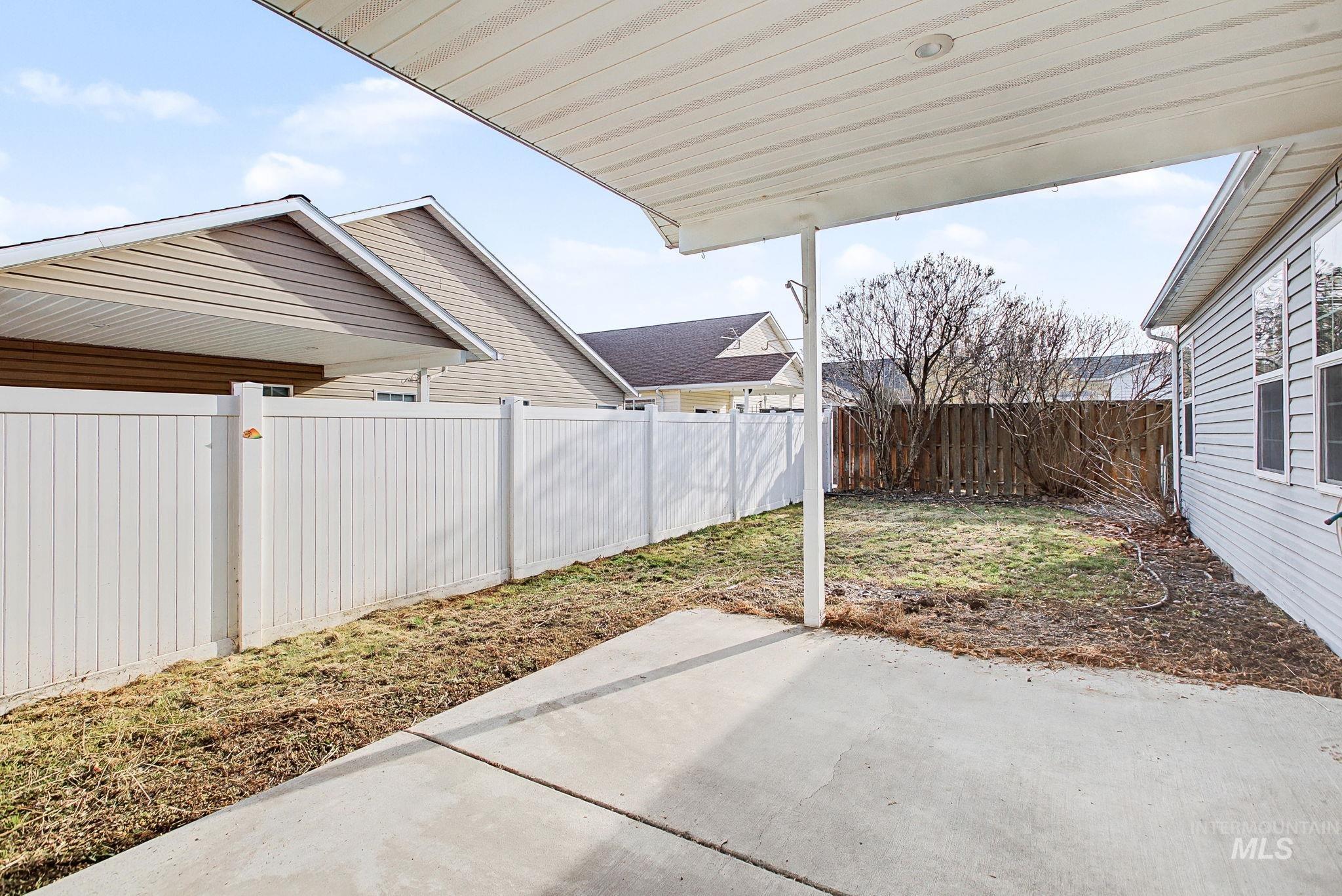 1103 Liberty Circle, Clarkston, Washington 99403, 3 Bedrooms, 2 Bathrooms, Residential For Sale, Price $356,000,MLS 98973039