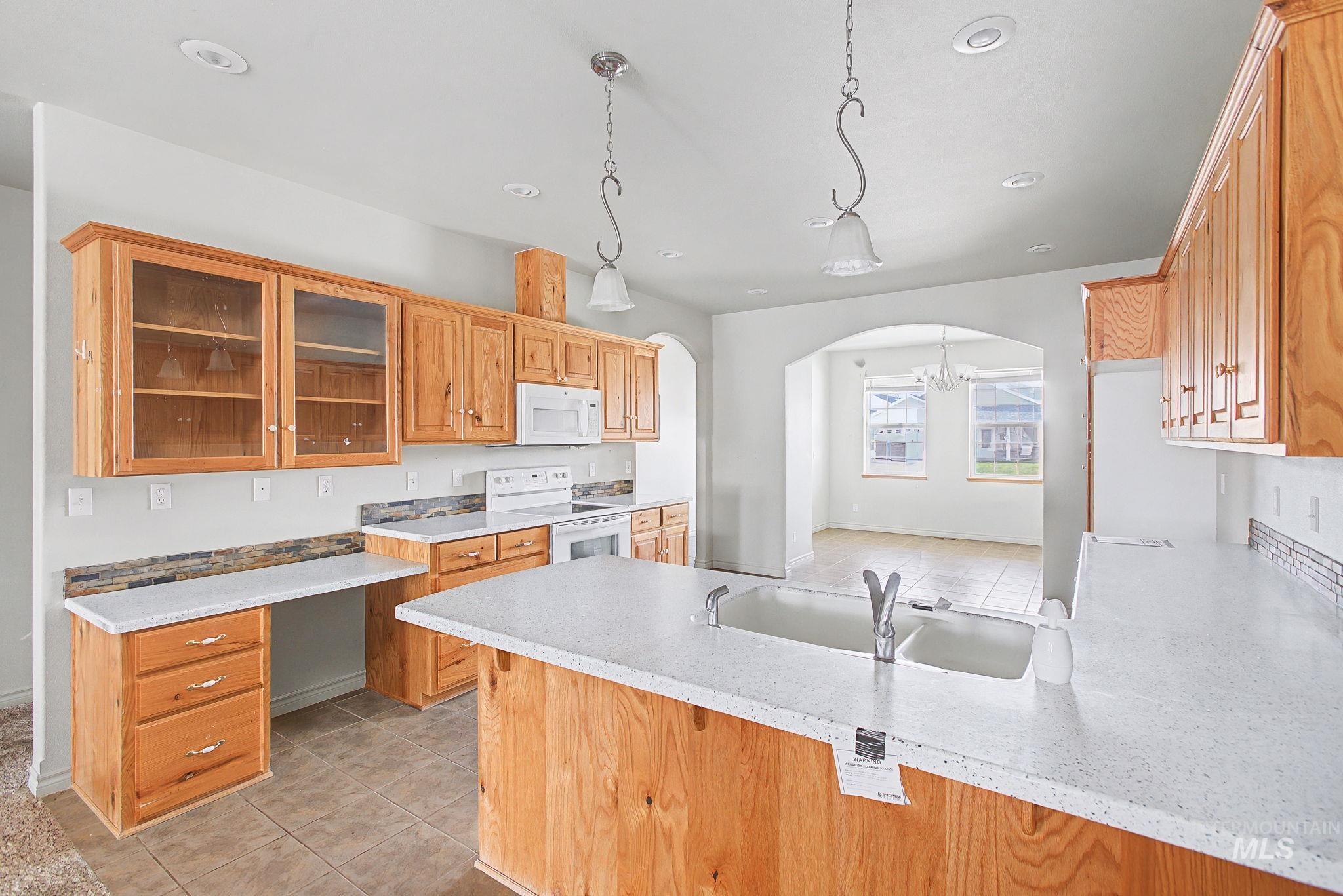 1103 Liberty Circle, Clarkston, Washington 99403, 3 Bedrooms, 2 Bathrooms, Residential For Sale, Price $356,000,MLS 98973039