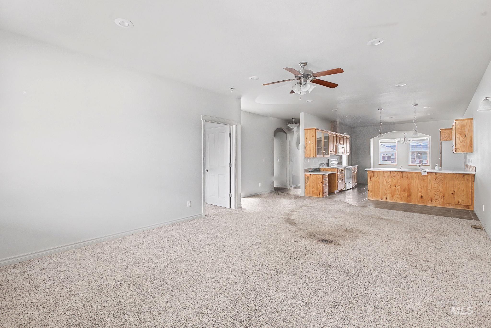 1103 Liberty Circle, Clarkston, Washington 99403, 3 Bedrooms, 2 Bathrooms, Residential For Sale, Price $356,000,MLS 98973039