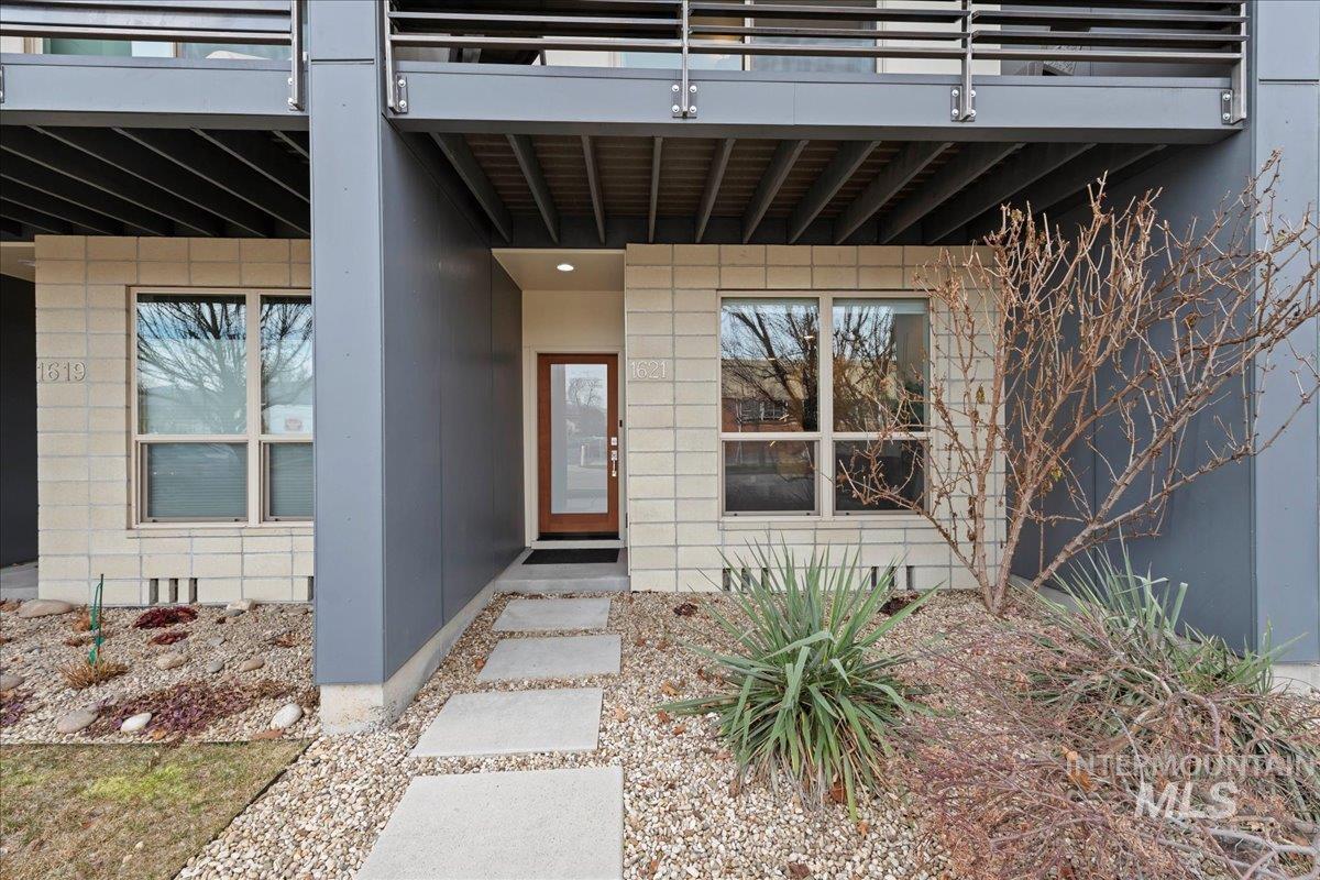 1621 W Idaho St, Boise, Idaho 83702-5226, 2 Bedrooms, 2 Bathrooms, Residential For Sale, Price $619,000,MLS 98973040