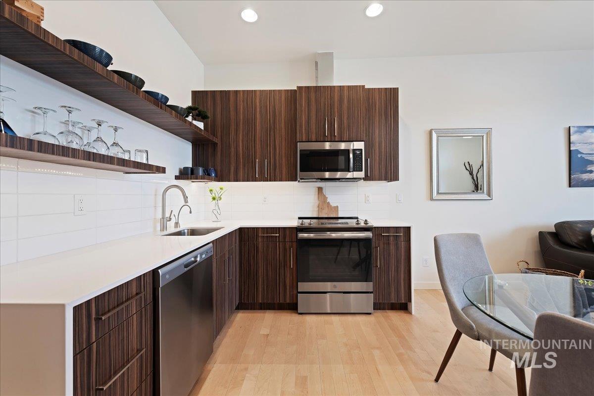 1621 W Idaho St, Boise, Idaho 83702-5226, 2 Bedrooms, 2 Bathrooms, Residential For Sale, Price $644,000,MLS 98973040