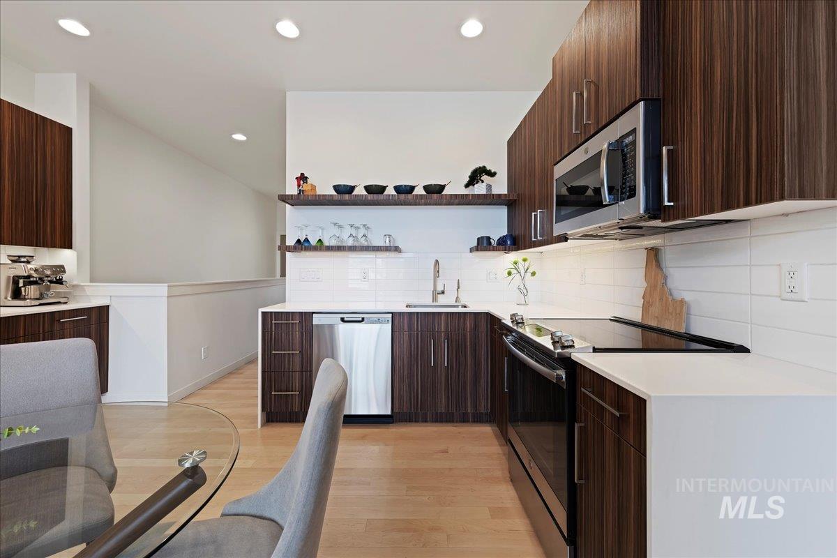 1621 W Idaho St, Boise, Idaho 83702-5226, 2 Bedrooms, 2 Bathrooms, Residential For Sale, Price $644,000,MLS 98973040