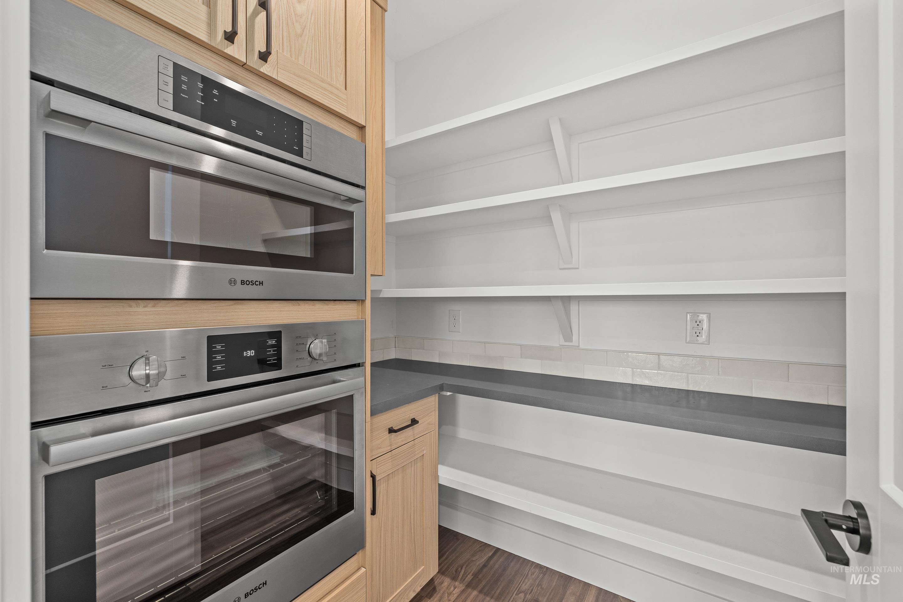 15380 Juniperwood Drive, Caldwell, Idaho 83607, 4 Bedrooms, 2.5 Bathrooms, Residential For Sale, Price $1,070,000,MLS 98973042