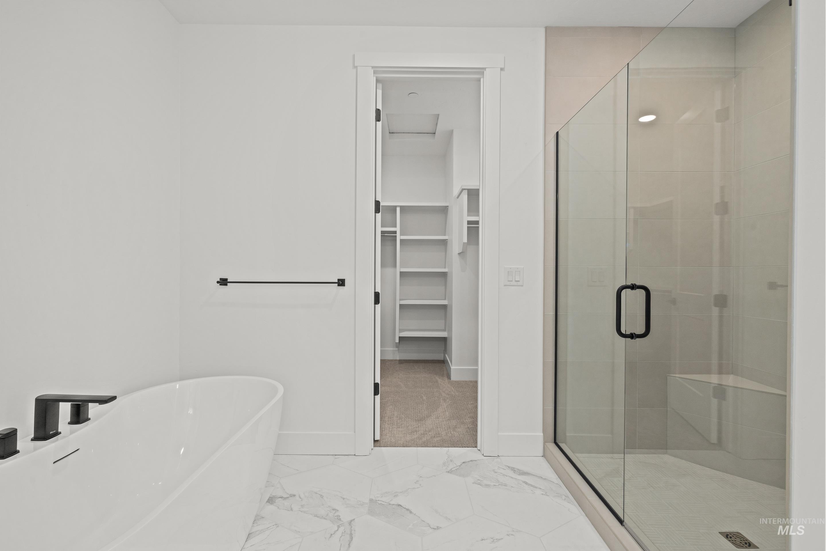 15380 Juniperwood Drive, Caldwell, Idaho 83607, 4 Bedrooms, 2.5 Bathrooms, Residential For Sale, Price $1,070,000,MLS 98973042