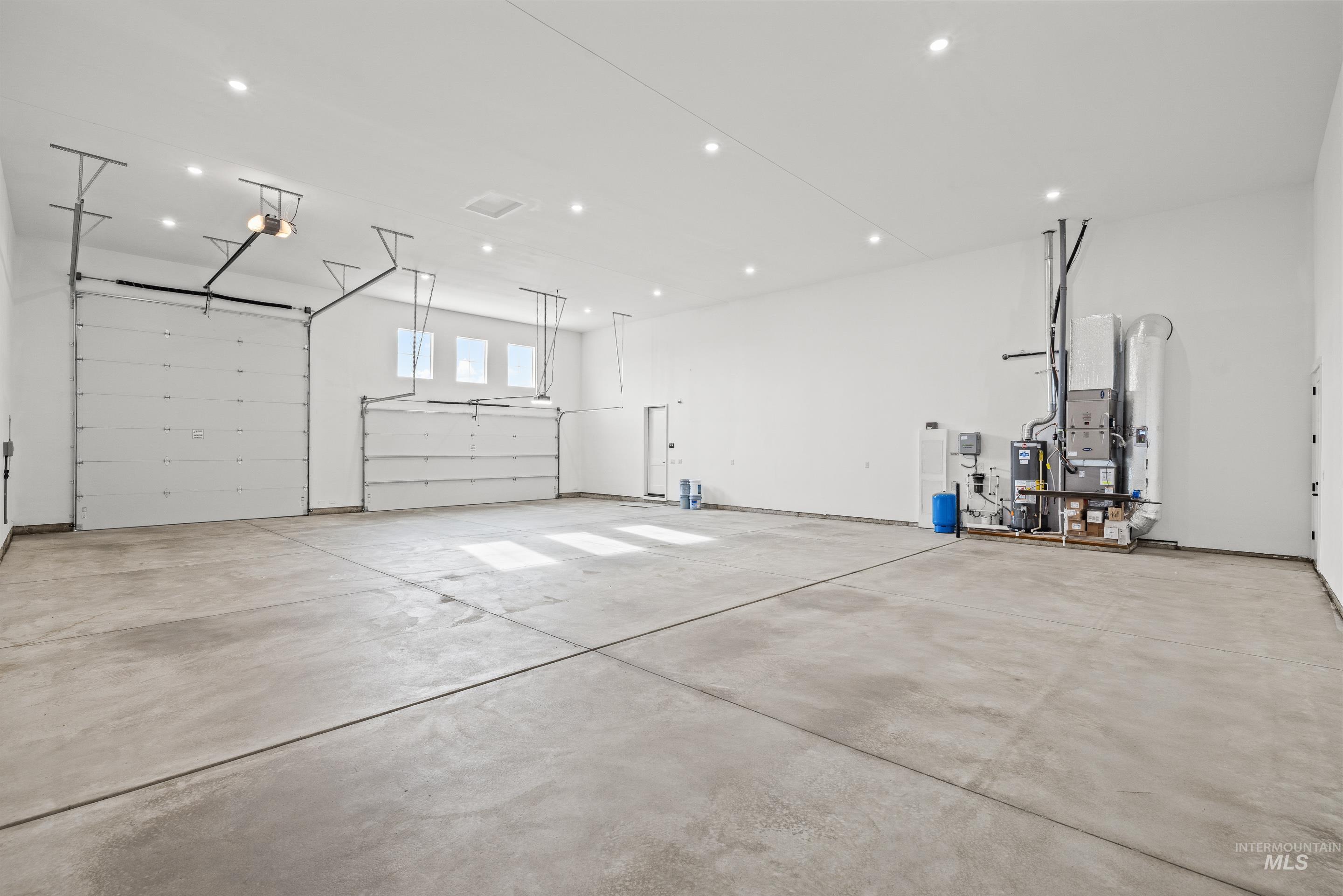 15380 Juniperwood Drive, Caldwell, Idaho 83607, 4 Bedrooms, 2.5 Bathrooms, Residential For Sale, Price $1,070,000,MLS 98973042