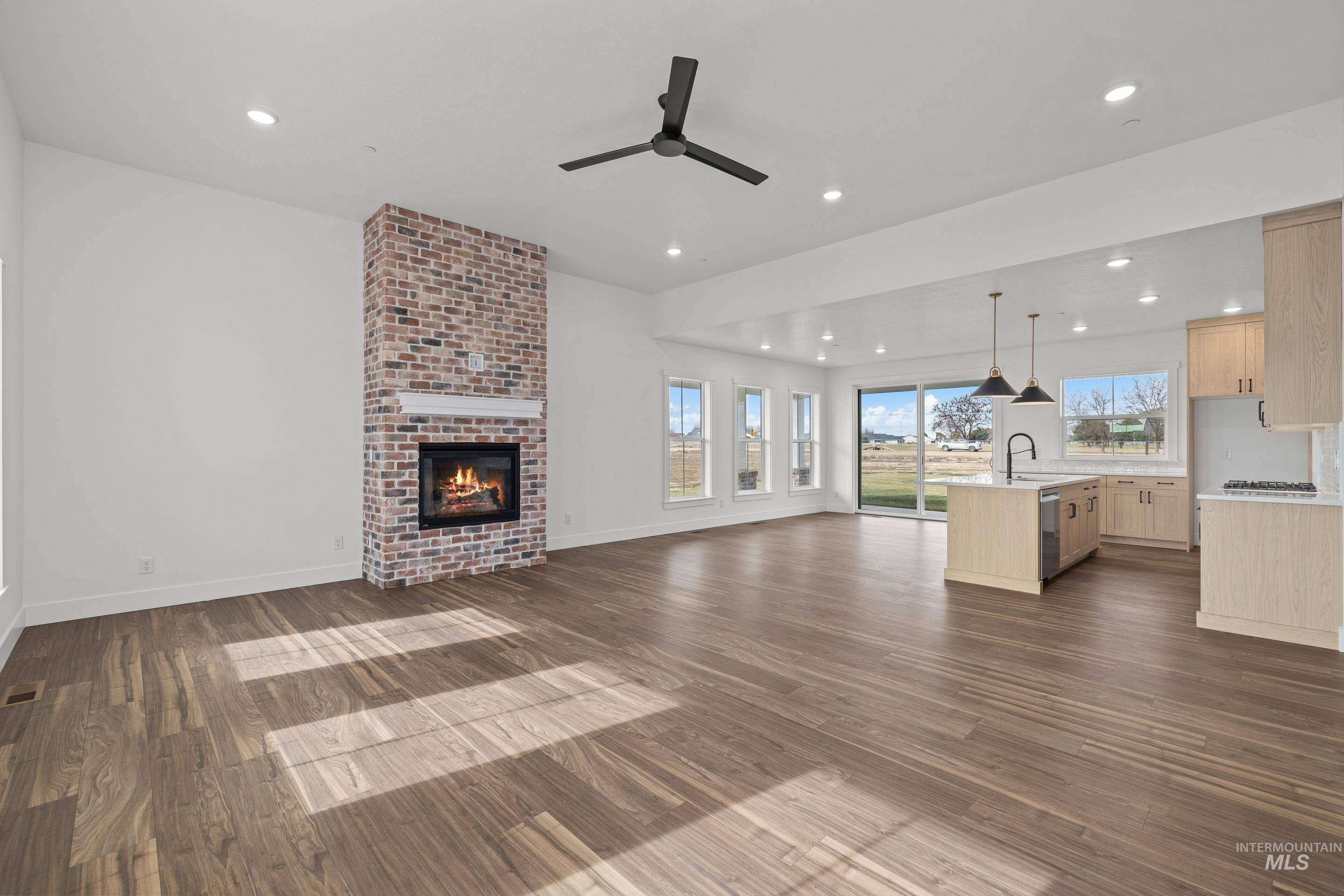 15380 Juniperwood Drive, Caldwell, Idaho 83607, 4 Bedrooms, 2.5 Bathrooms, Residential For Sale, Price $1,070,000,MLS 98973042