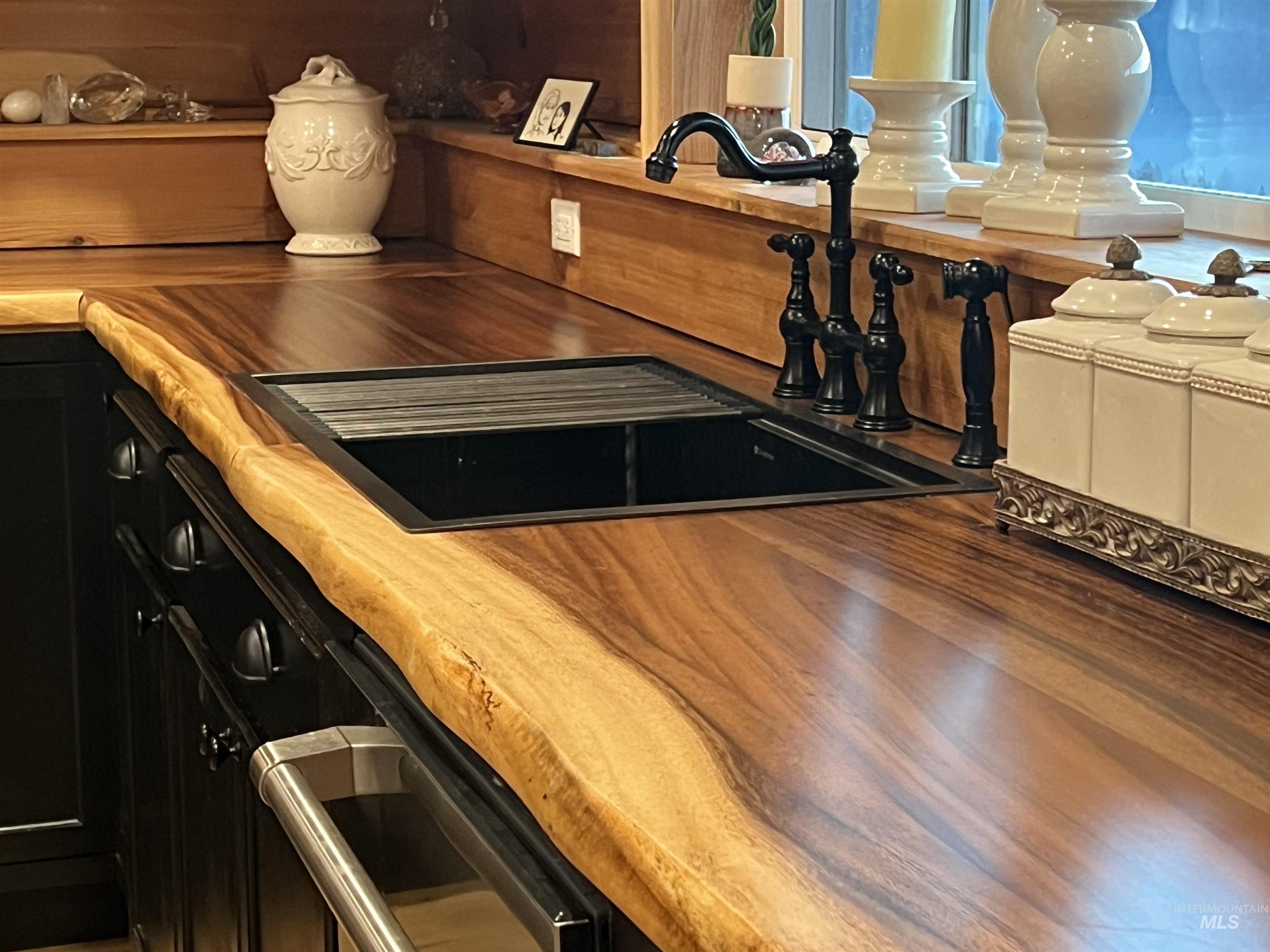 113 Sweetwater Dr., Stites, Idaho 83552, 3 Bedrooms, 2 Bathrooms, Residential For Sale, Price $515,000,MLS 98973044