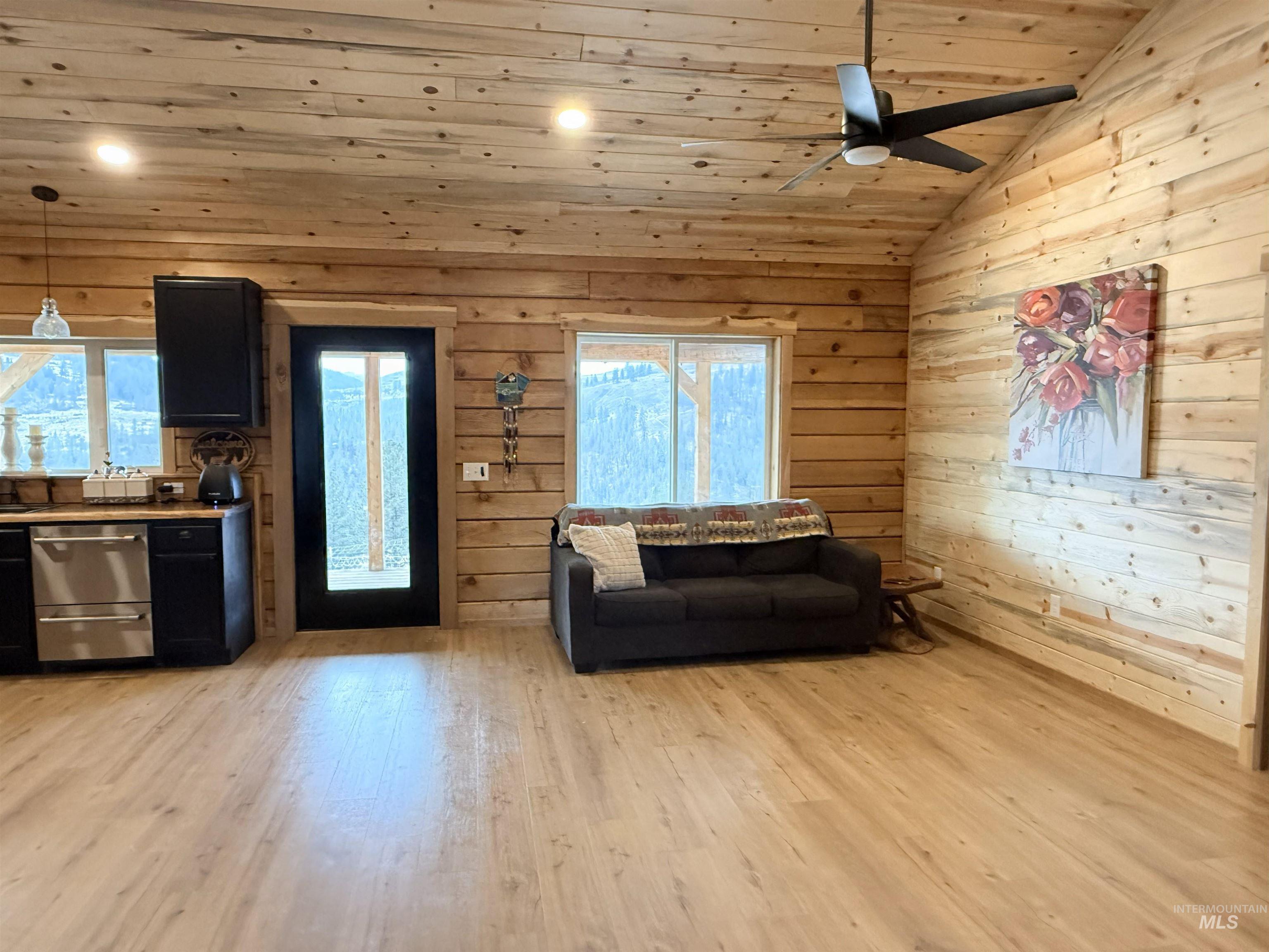 113 Sweetwater Dr., Stites, Idaho 83552, 3 Bedrooms, 2 Bathrooms, Residential For Sale, Price $515,000,MLS 98973044