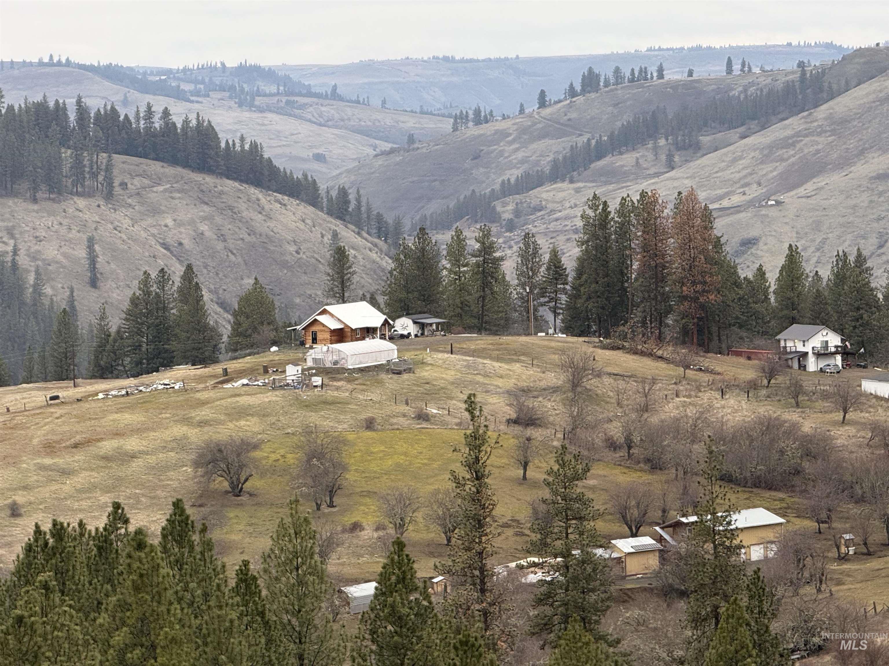 113 Sweetwater Dr., Stites, Idaho 83552, 3 Bedrooms, 2 Bathrooms, Residential For Sale, Price $515,000,MLS 98973044