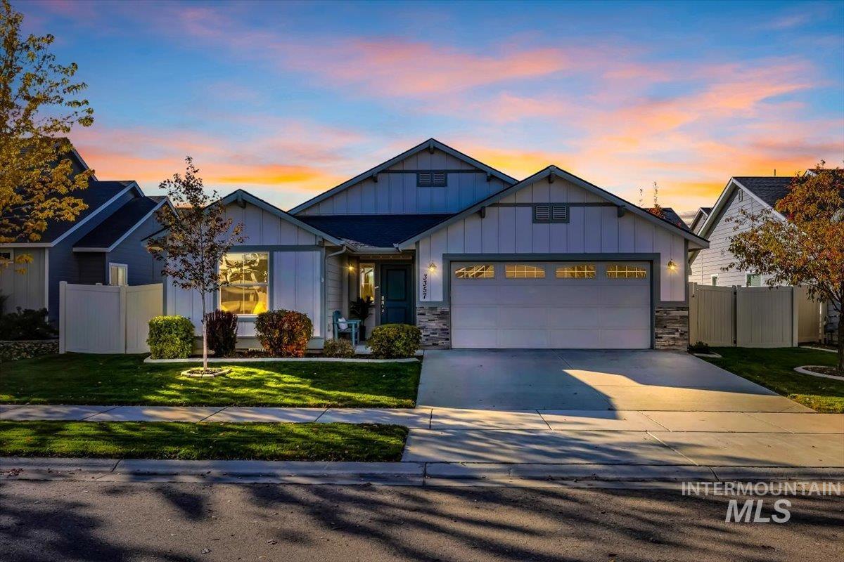 3357 S Barletta Ave., Meridian, Idaho 83642, 3 Bedrooms, 2 Bathrooms, Residential For Sale, Price $429,990,MLS 98973045