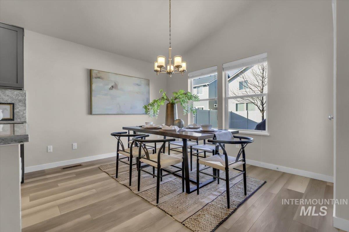 3357 S Barletta Ave., Meridian, Idaho 83642, 3 Bedrooms, 2 Bathrooms, Residential For Sale, Price $429,990,MLS 98973045