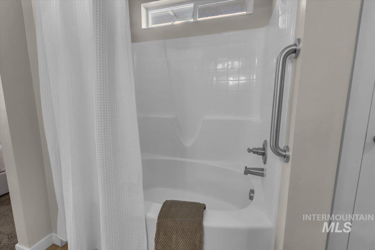 3357 S Barletta Ave., Meridian, Idaho 83642, 3 Bedrooms, 2 Bathrooms, Residential For Sale, Price $429,990,MLS 98973045