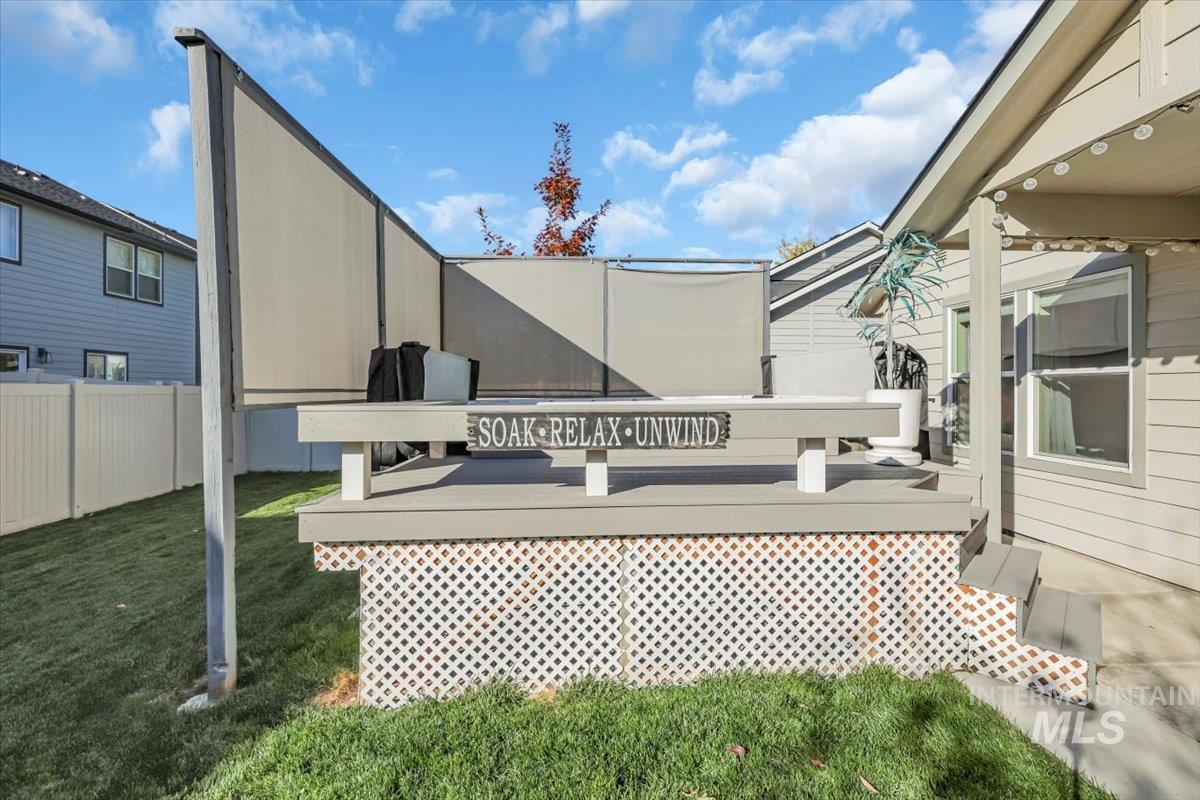 3357 S Barletta Ave., Meridian, Idaho 83642, 3 Bedrooms, 2 Bathrooms, Residential For Sale, Price $429,990,MLS 98973045