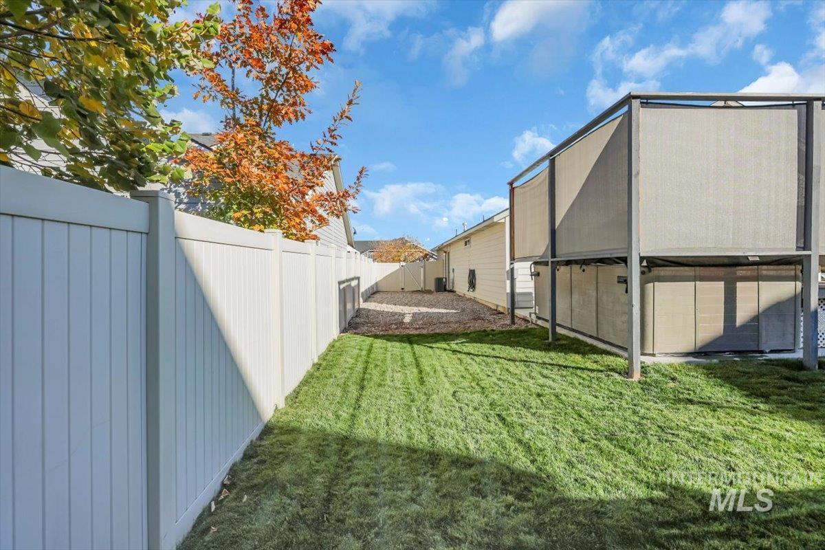 3357 S Barletta Ave., Meridian, Idaho 83642, 3 Bedrooms, 2 Bathrooms, Residential For Sale, Price $429,990,MLS 98973045