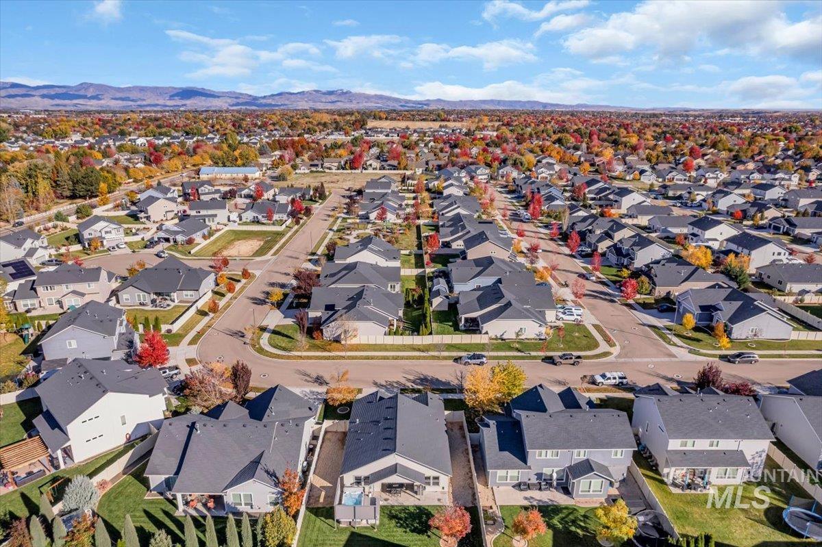 3357 S Barletta Ave., Meridian, Idaho 83642, 3 Bedrooms, 2 Bathrooms, Residential For Sale, Price $429,990,MLS 98973045