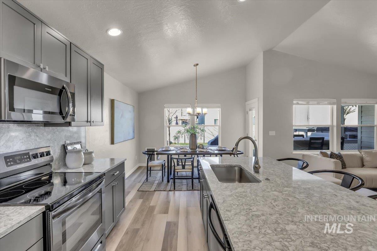 3357 S Barletta Ave., Meridian, Idaho 83642, 3 Bedrooms, 2 Bathrooms, Residential For Sale, Price $429,990,MLS 98973045