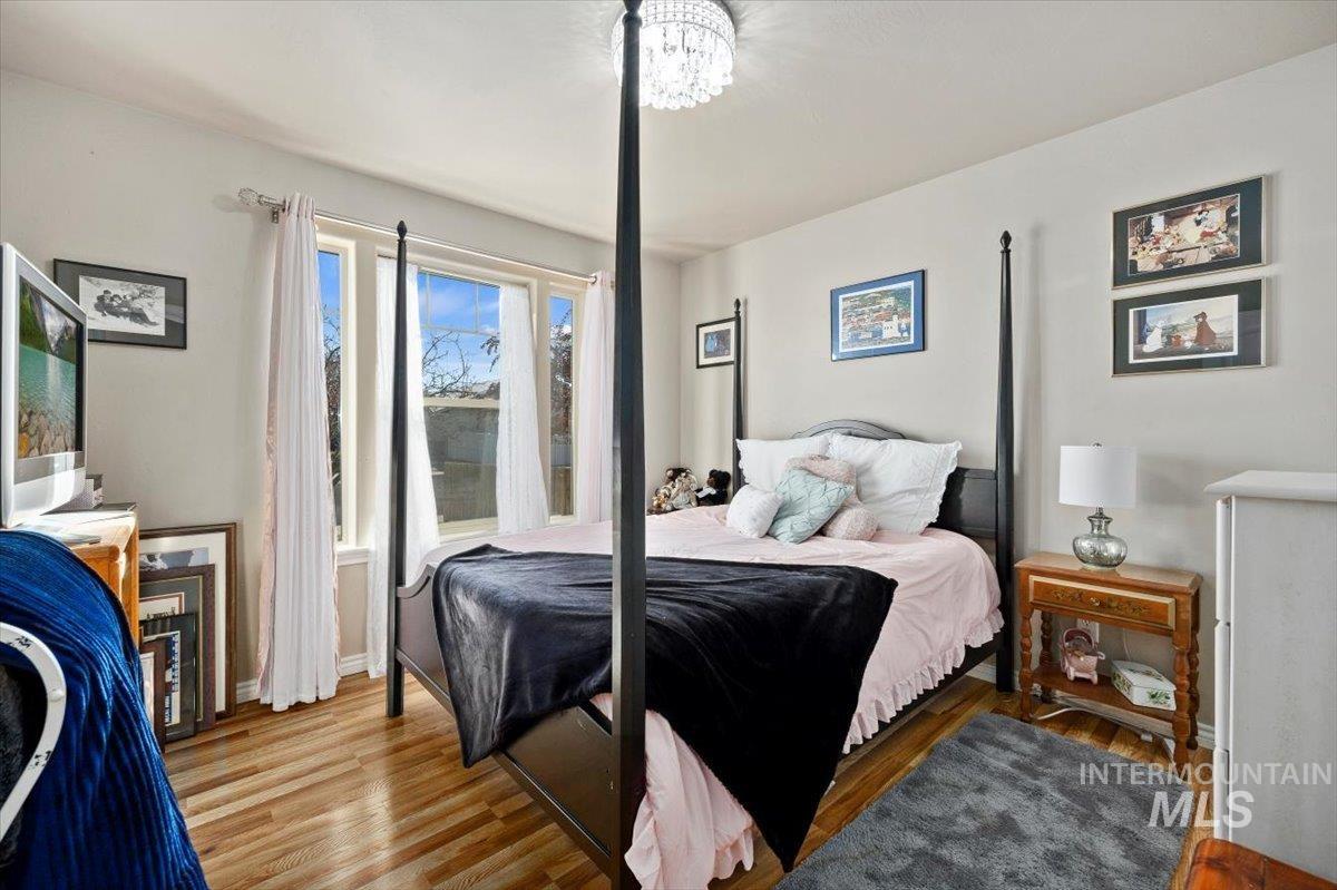 657 Creekside Way, Twin Falls, Idaho 83301-4706, 3 Bedrooms, 2 Bathrooms, Residential For Sale, Price $439,999,MLS 98973046