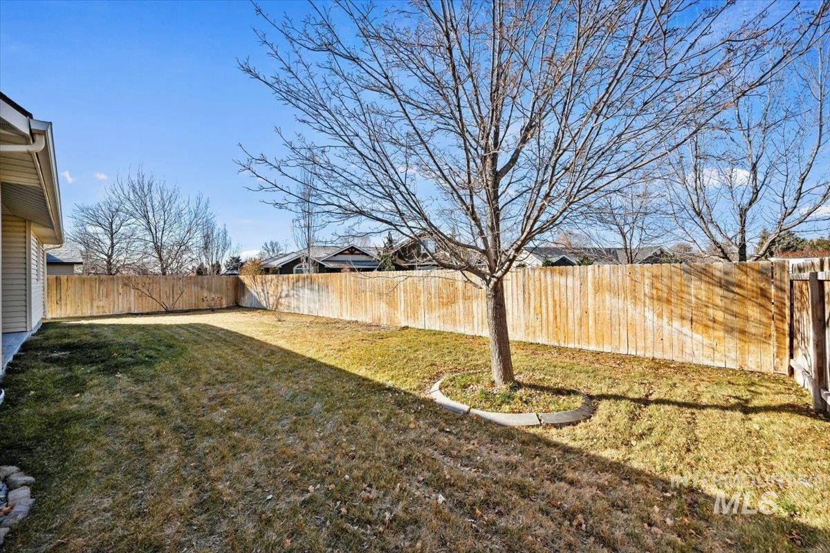 657 Creekside Way, Twin Falls, Idaho 83301-4706, 3 Bedrooms, 2 Bathrooms, Residential For Sale, Price $439,999,MLS 98973046