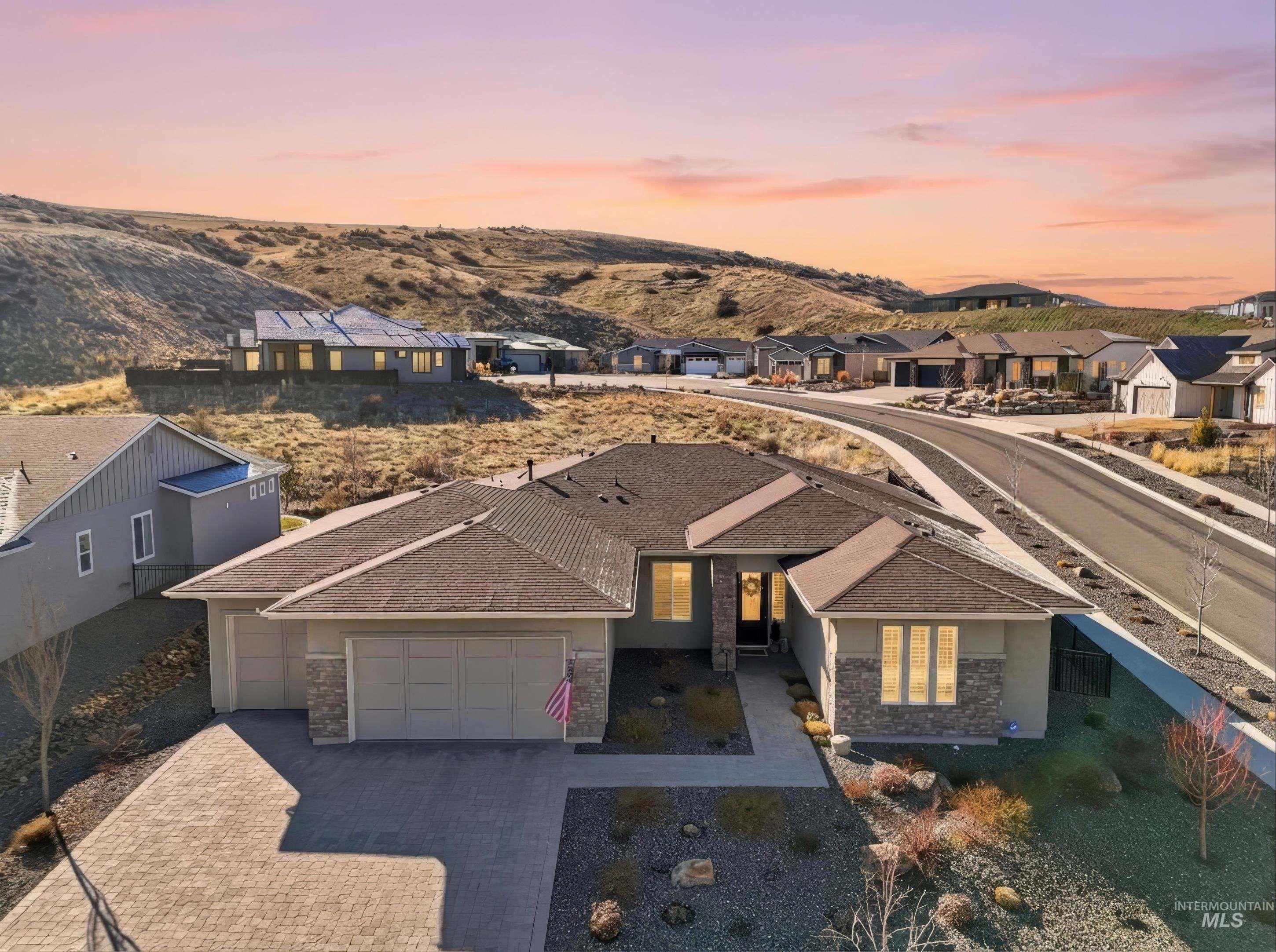 18051 N Burnt Car Pl, Boise, Idaho 83714, 3 Bedrooms, 2.5 Bathrooms, Residential For Sale, Price $889,000,MLS 98973049