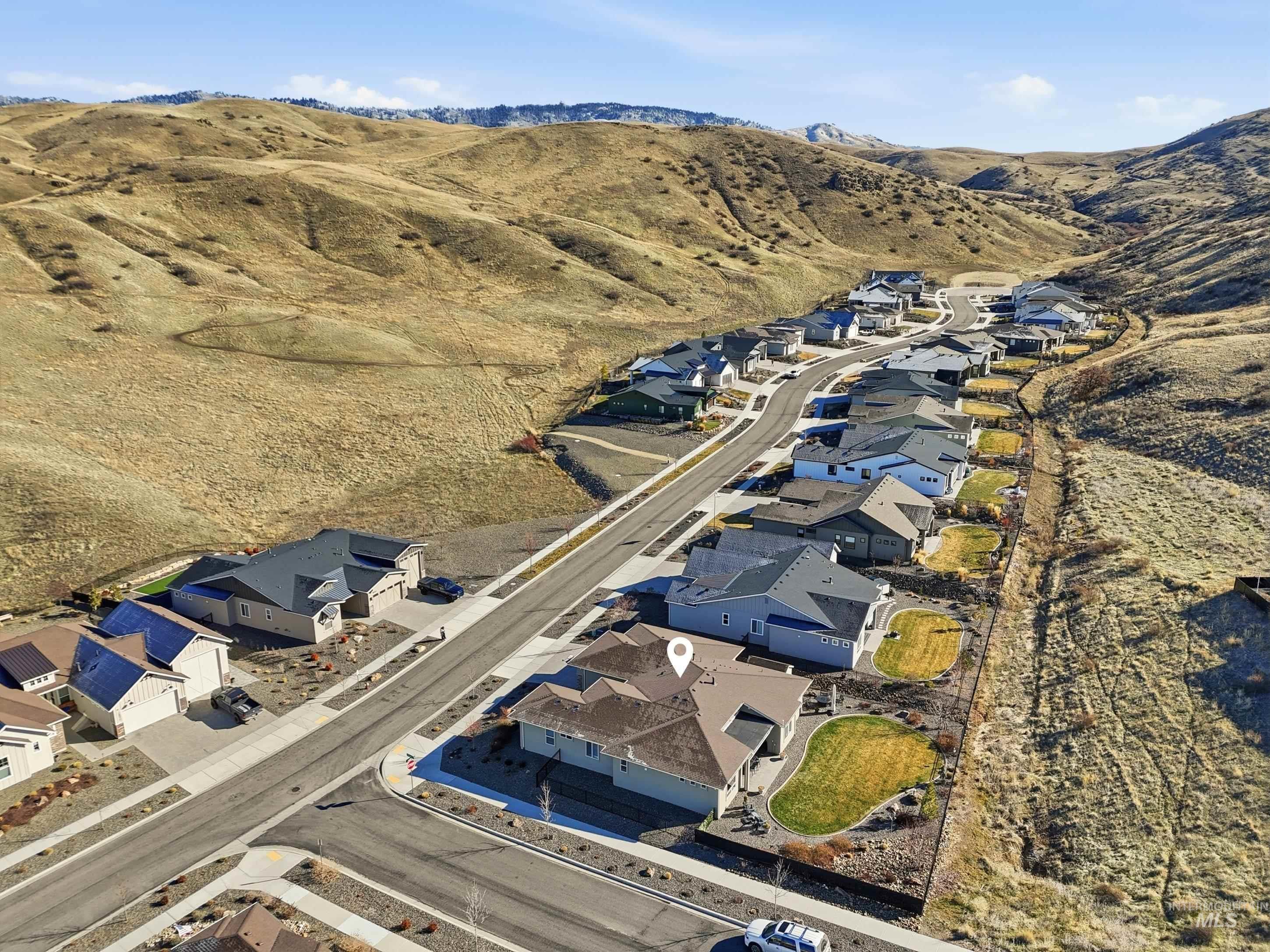 18051 N Burnt Car Pl, Boise, Idaho 83714, 3 Bedrooms, 2.5 Bathrooms, Residential For Sale, Price $910,000,MLS 98973049