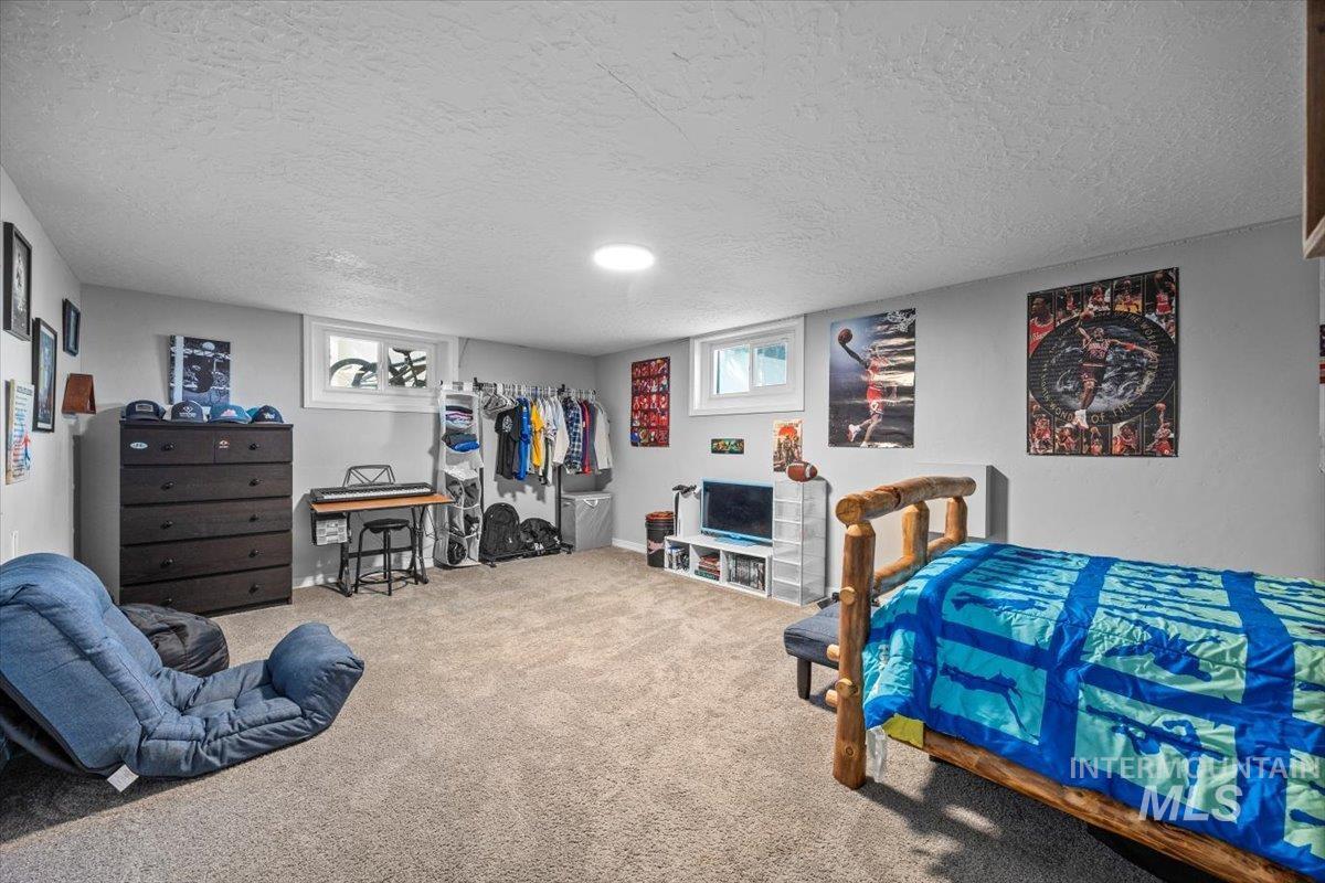 1802 S Kimball Ave, Caldwell, Idaho 83605, 4 Bedrooms, 2 Bathrooms, Residential For Sale, Price $440,000,MLS 98973050