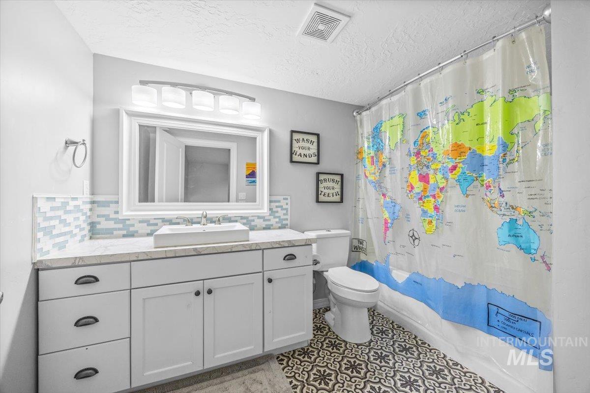 1802 S Kimball Ave, Caldwell, Idaho 83605, 4 Bedrooms, 2 Bathrooms, Residential For Sale, Price $440,000,MLS 98973050